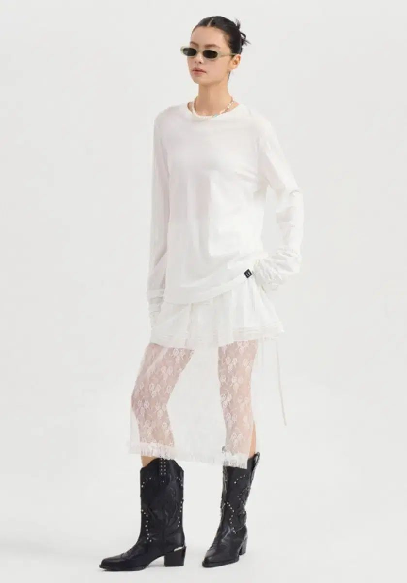 ラッキーシュエトゥ レース メッシュ ラブ スコート アイボリー