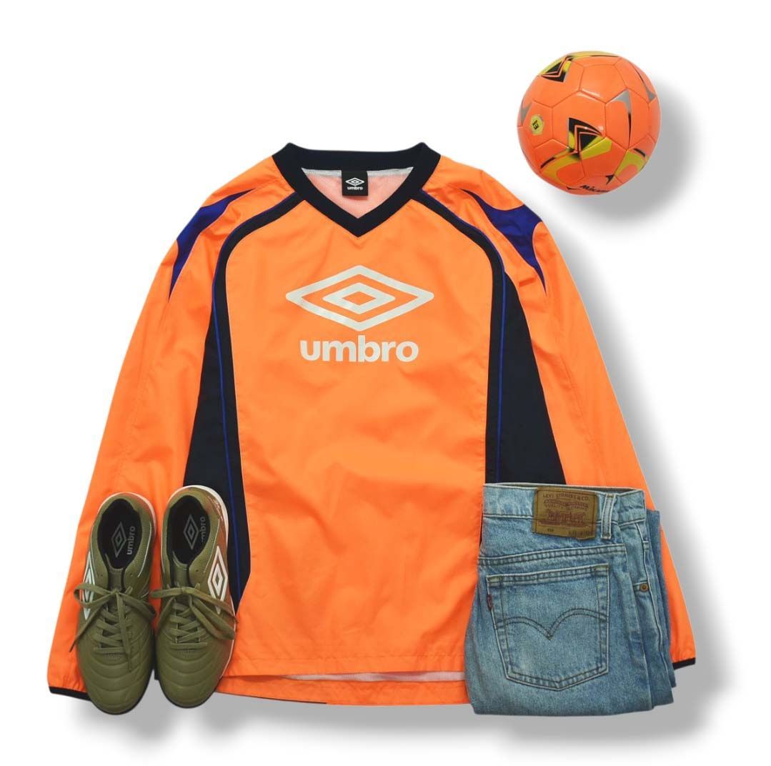 デサント製 アンブロ UMBRO ピステ ウィンドブレーカー プルオーバー ラグランスリーブ ロゴ プリント 裏地 メッシュ L オレンジ スポーツ タウンユース トレーニング メンズ