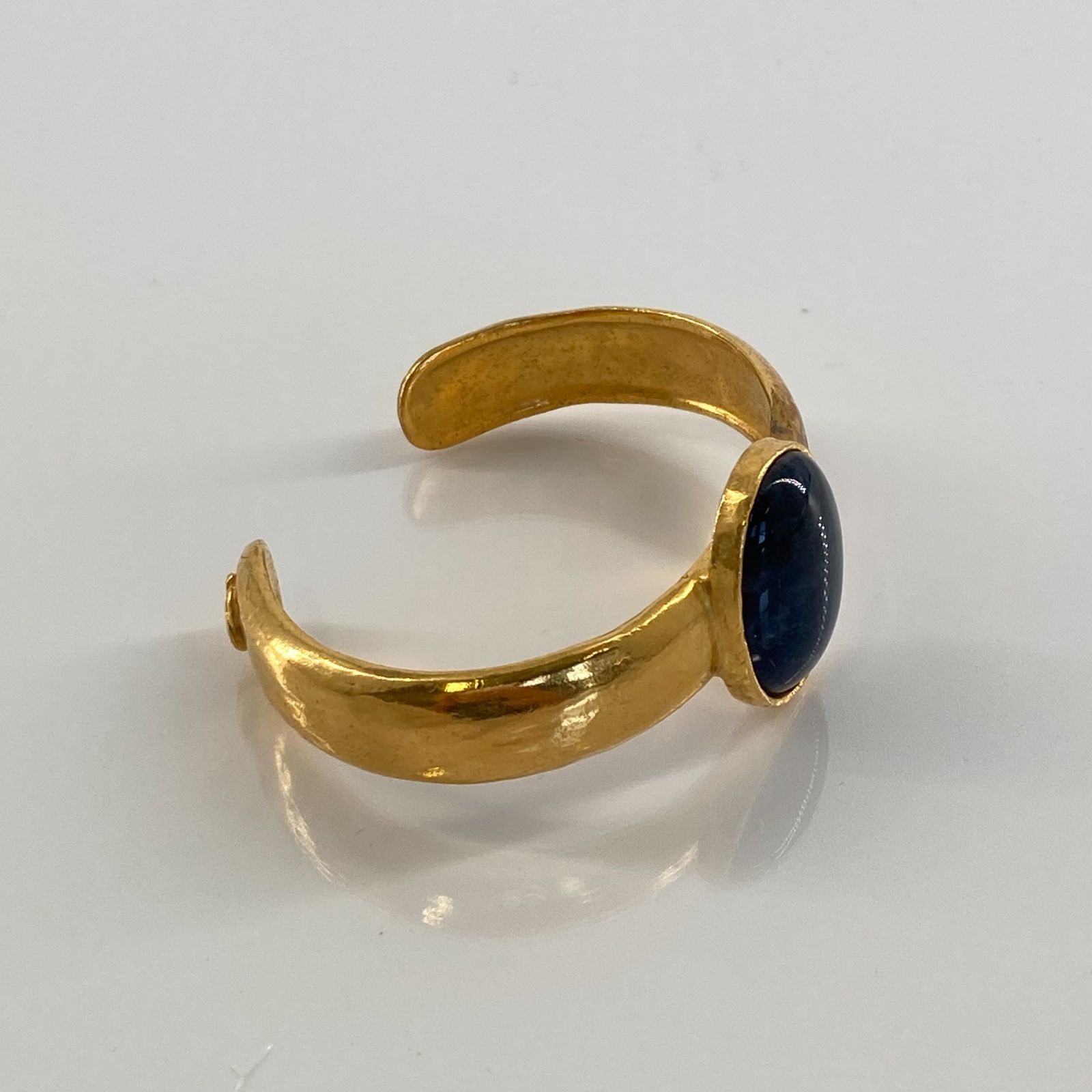 CHANEL（シャネル）カラーストーン バングル ブレスレット