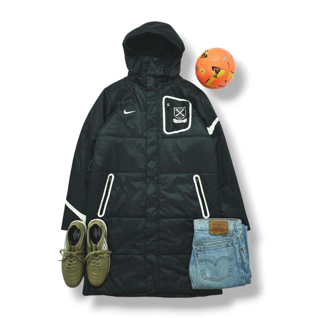 ナイキ フットボール NIKE FOOTBALL NFTB ロゴ プリント 中綿 キルティング ベンチ コート ナイロン ジャンパー ウィンドブレーカー M ブラック スポーツ サッカー メンズ