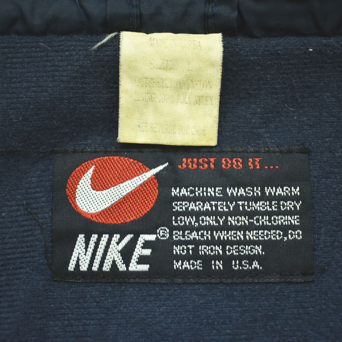 90s ヴィンテージ ナイキ NIKE スウッシュ ロゴ 刺繍 ナイロン