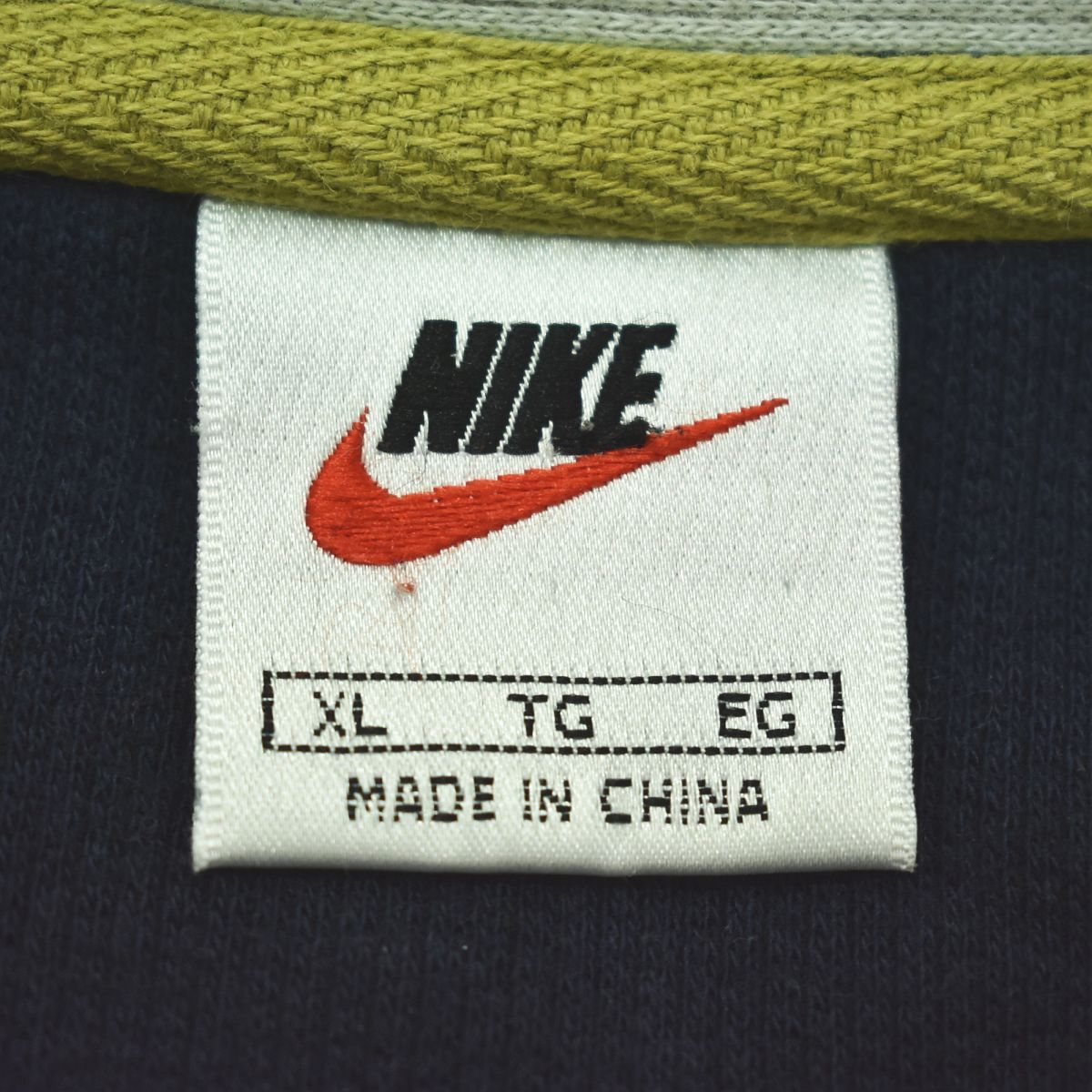 NIKE　ナイキ　トラックジャケット　ジャージ　刺繍ロゴ　XL(18-20) 00s～ NIKE ナイキ ロゴ刺繍 デザイン トラックジャケット ジャージ
