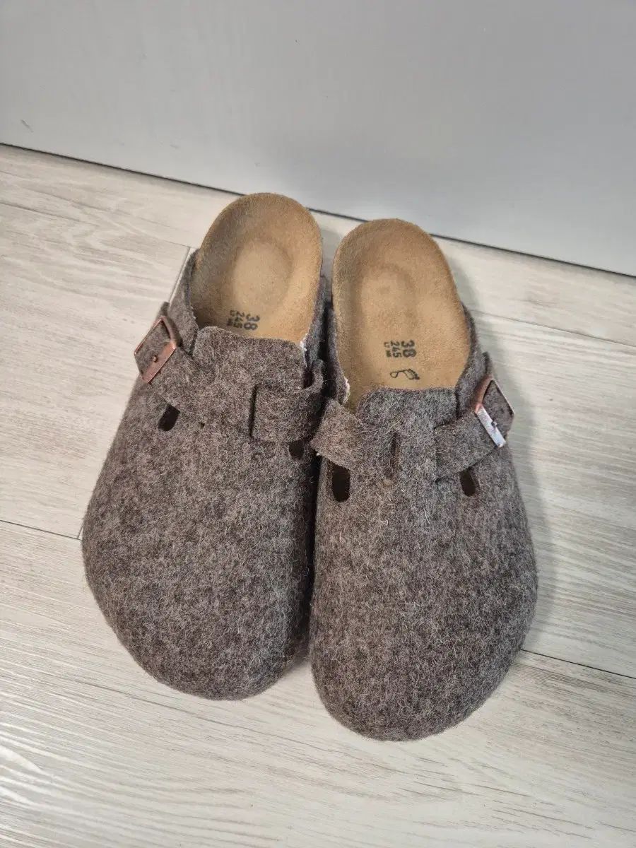 ビルケンシュトック スリッパ ブラウン 245