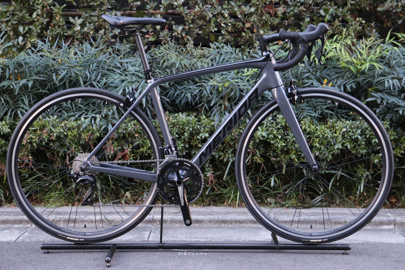 メリダ MERIDA スクルトゥーラ 4000 2020 シマノ 105 R 7000 11 S カーボン ロードバイク