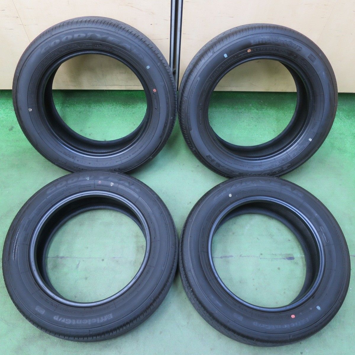 バリ溝！25年！9.5分☆205/60R16 グッドイヤー EfficientGrip エフィ