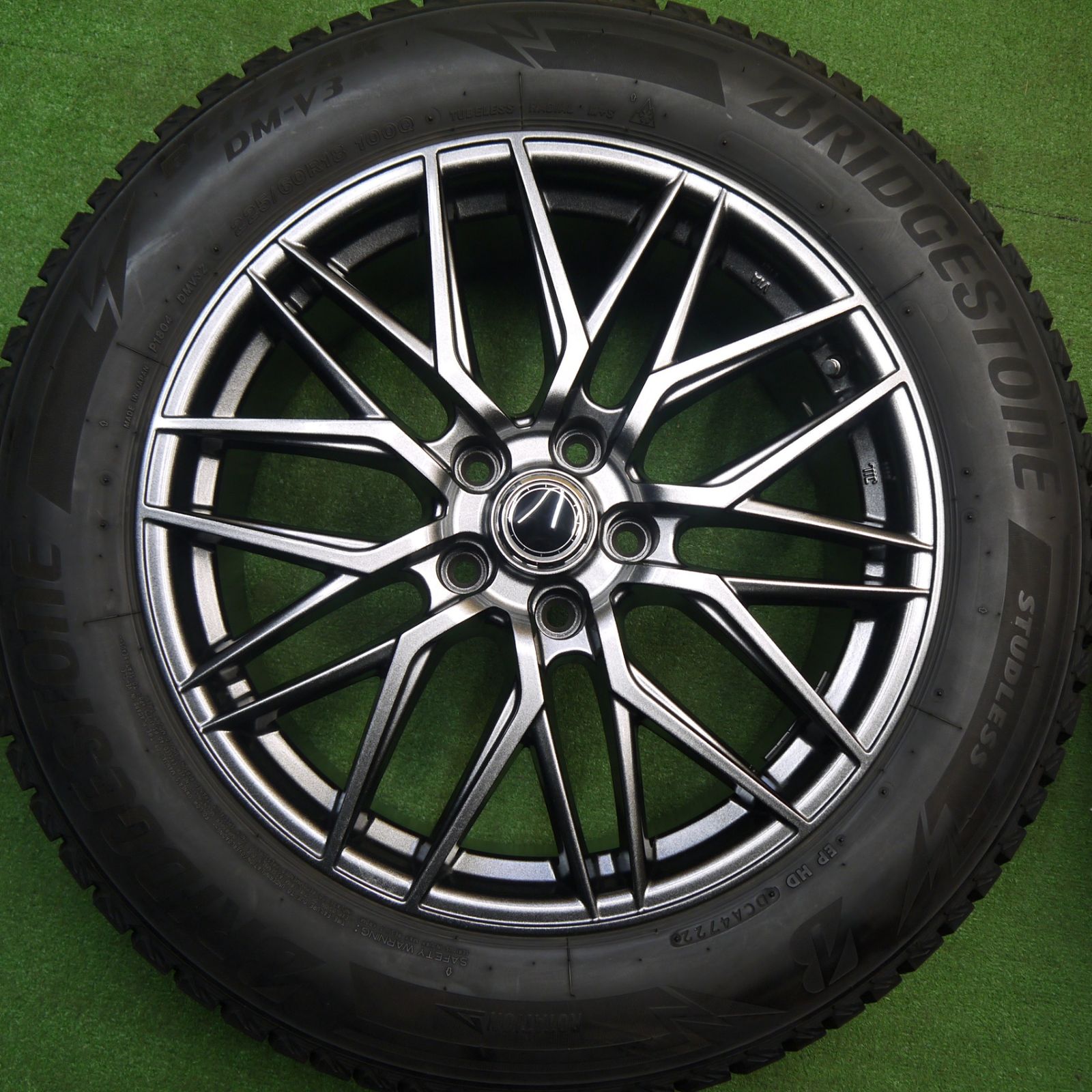 バリ溝 22年 キレイ 9分 スタッドレス 225 60 R 18 ブリヂストン ブリザック DM V 3 Ace MS 02 18インチ PCD 114 5 H ス 18インチ タイヤ ホイールセット