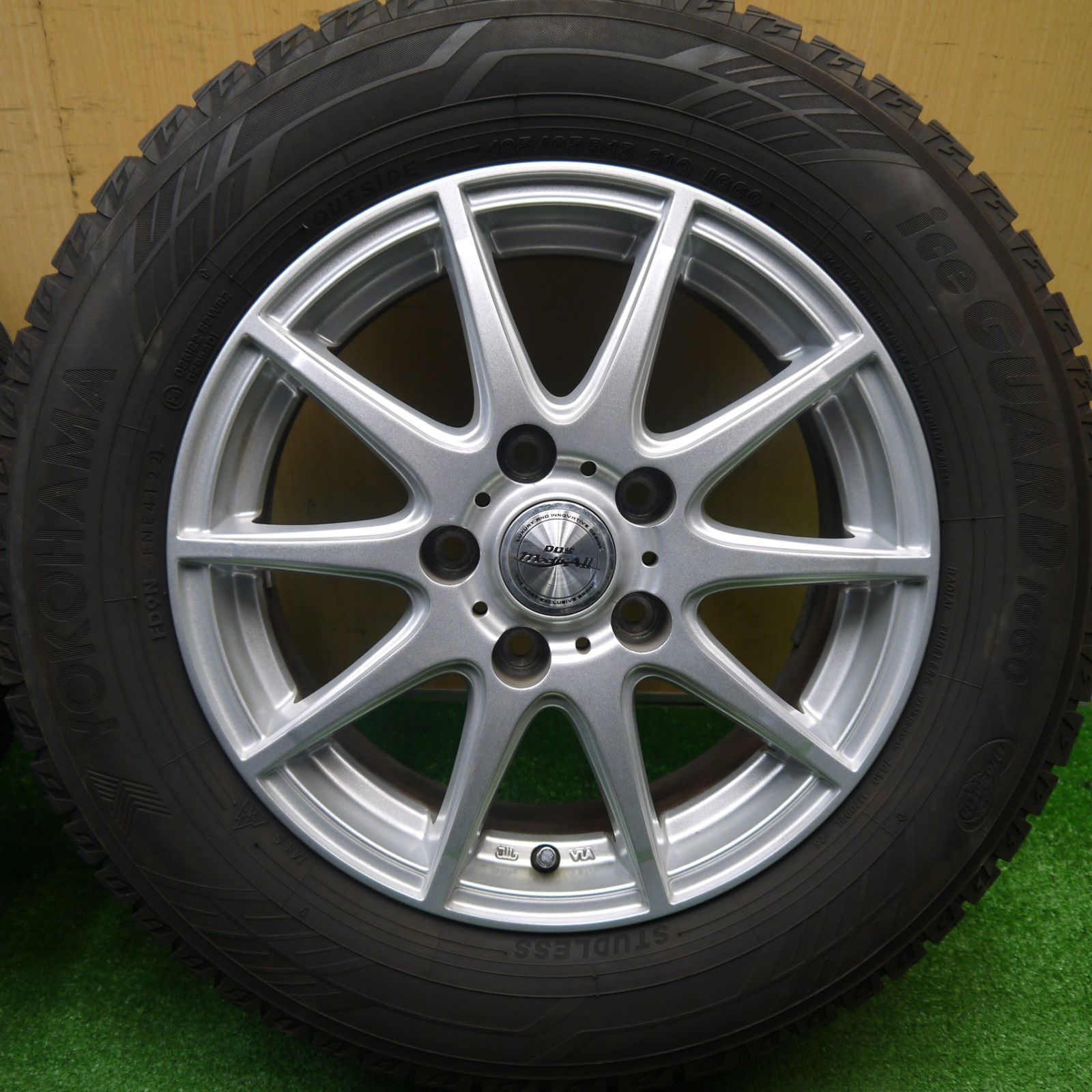  バリ溝 22年 キレイ 9分 スタッドレス 195 65 R 15 ヨコハマ アイスガード iG 60 D O S modicaⅡ DOS 15インチ PCD 114 3 5 H ス 15インチ タイヤ ホイールセット