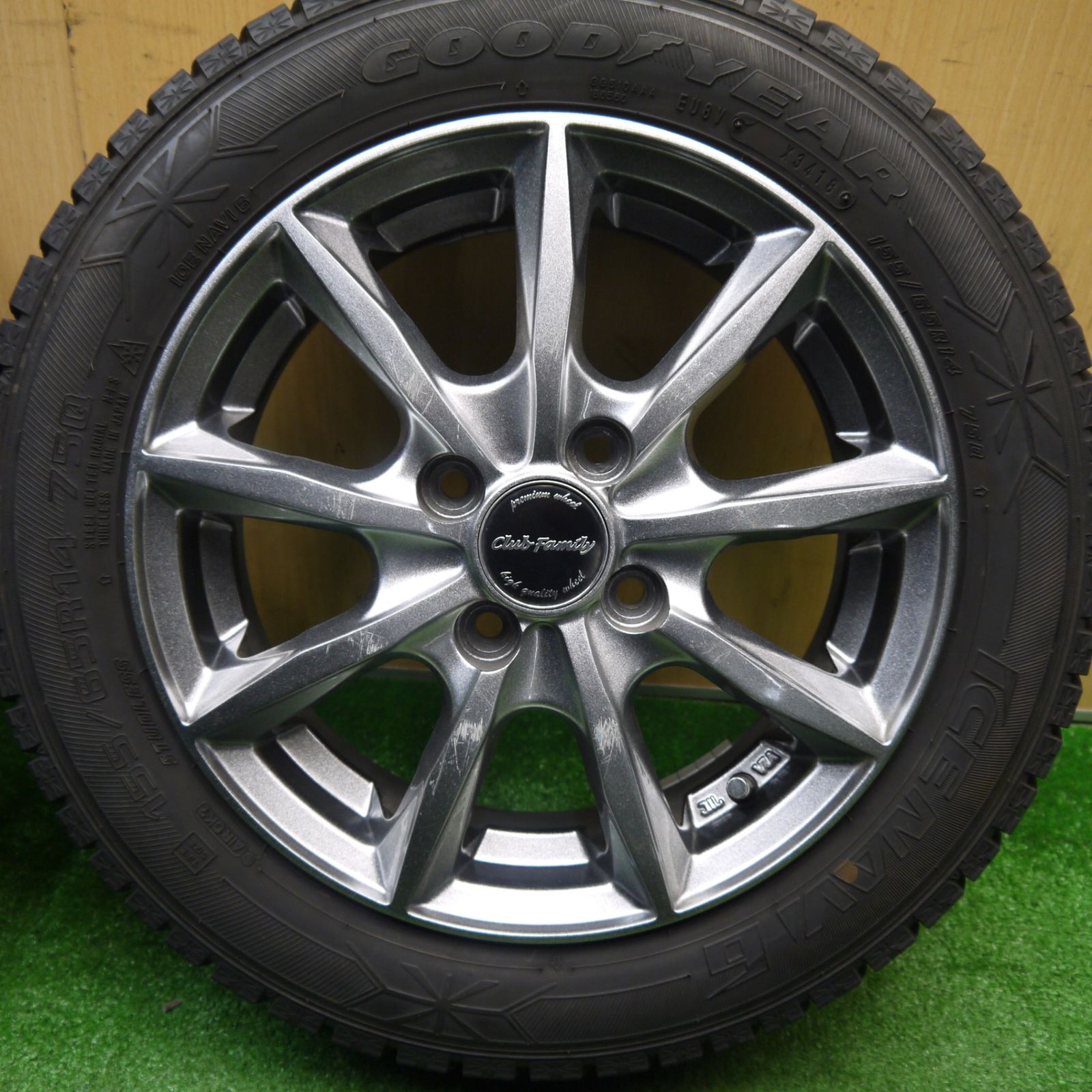 バリ溝‼️スタッドレスホイールセット　155/65-14 グッドイヤー バリ溝！キレイ！9.5分以上☆スタッドレス 155/65R14 グッドイヤー