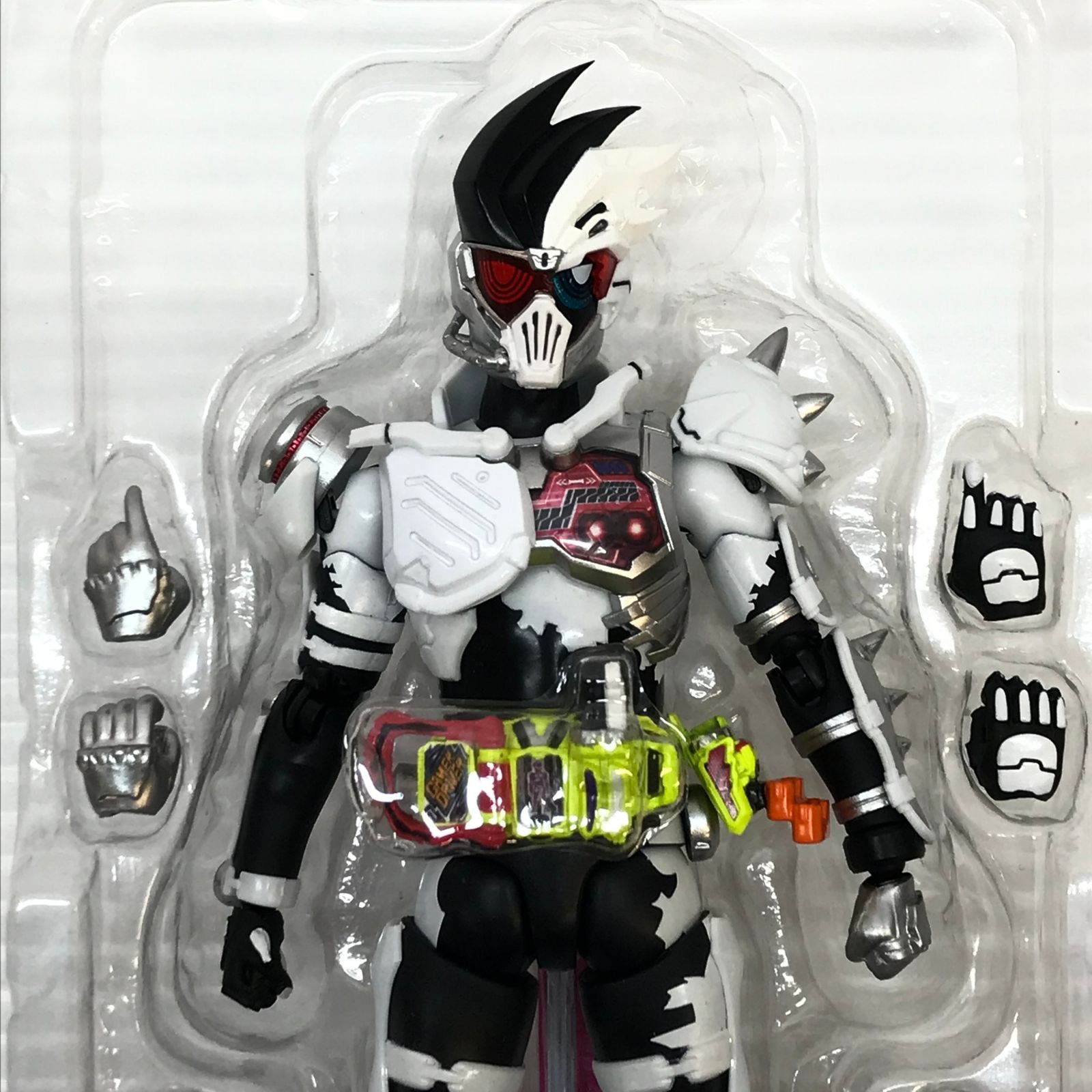 ○ BANDAI SPIRITS フィギュア S.H.Figuarts 仮面ライダーゲンム 