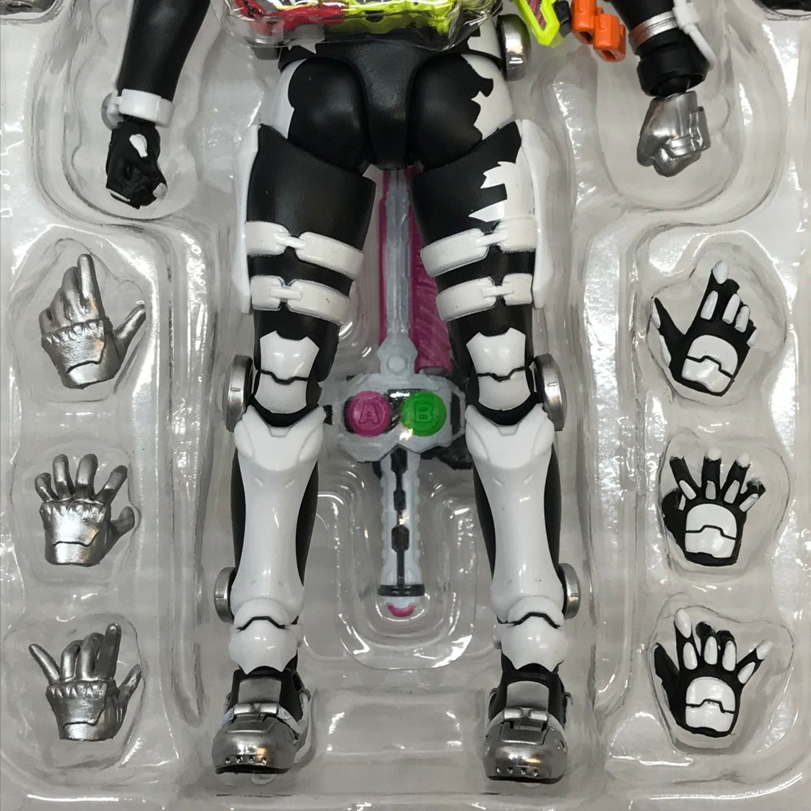 ○ BANDAI SPIRITS フィギュア S.H.Figuarts 仮面ライダーゲンム 