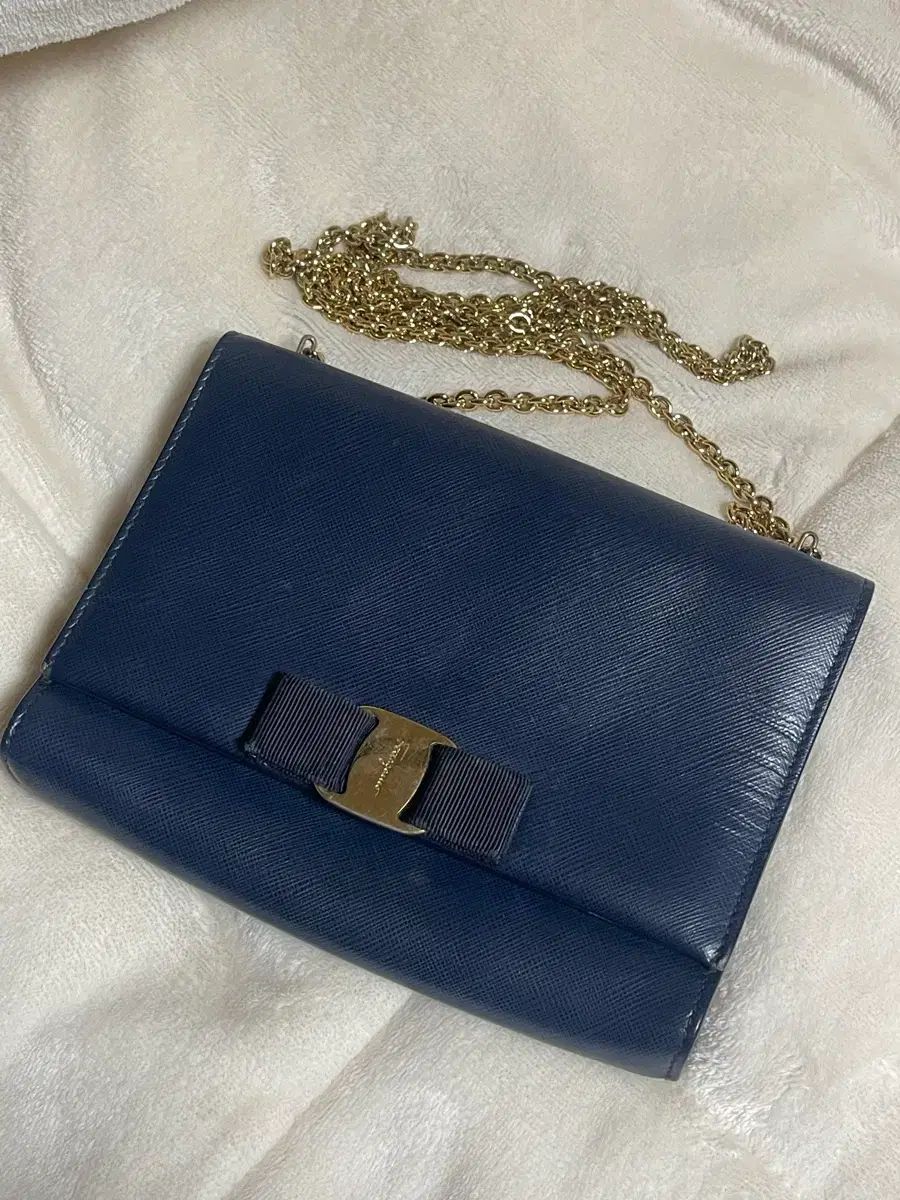 フェラガモ ヴァラ ジニ JINNI ミニ ウールバッグ ネイビー