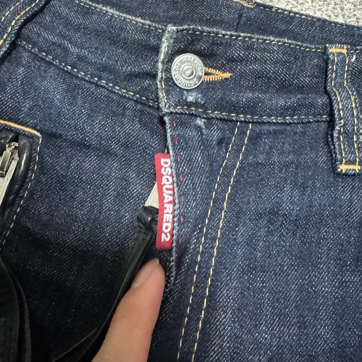 46 DSQUARED2 ディースクエアード2 フロントジッパー ジーン バイカー 