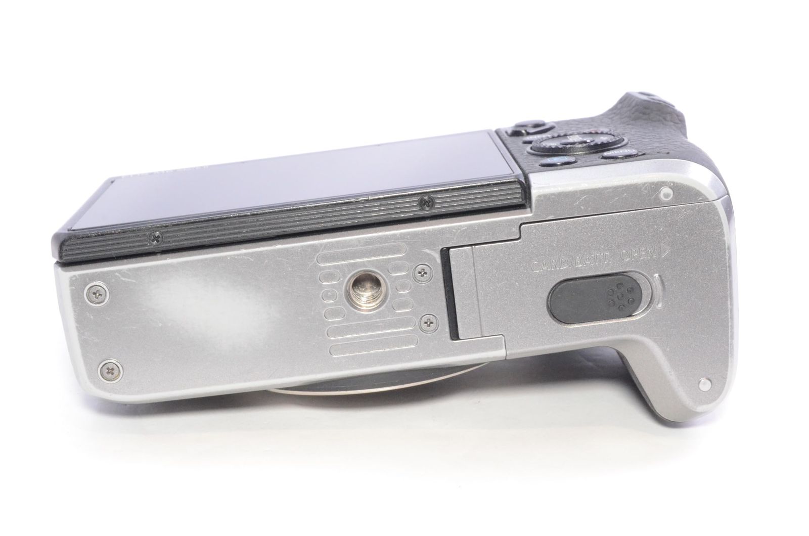  Canon ミラーレス一眼カメラ EOS M 6 Mark II ボディー シルバー BODY ミラーレス一眼 デジタルカメラ