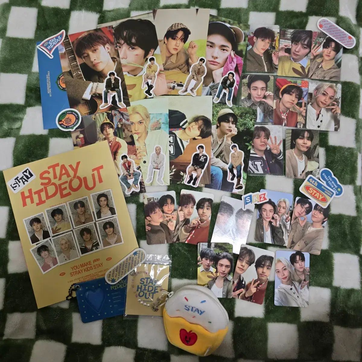 トレカ含む STAY 4期キット Stray Kids ストレイキッズ スキズ SKZ