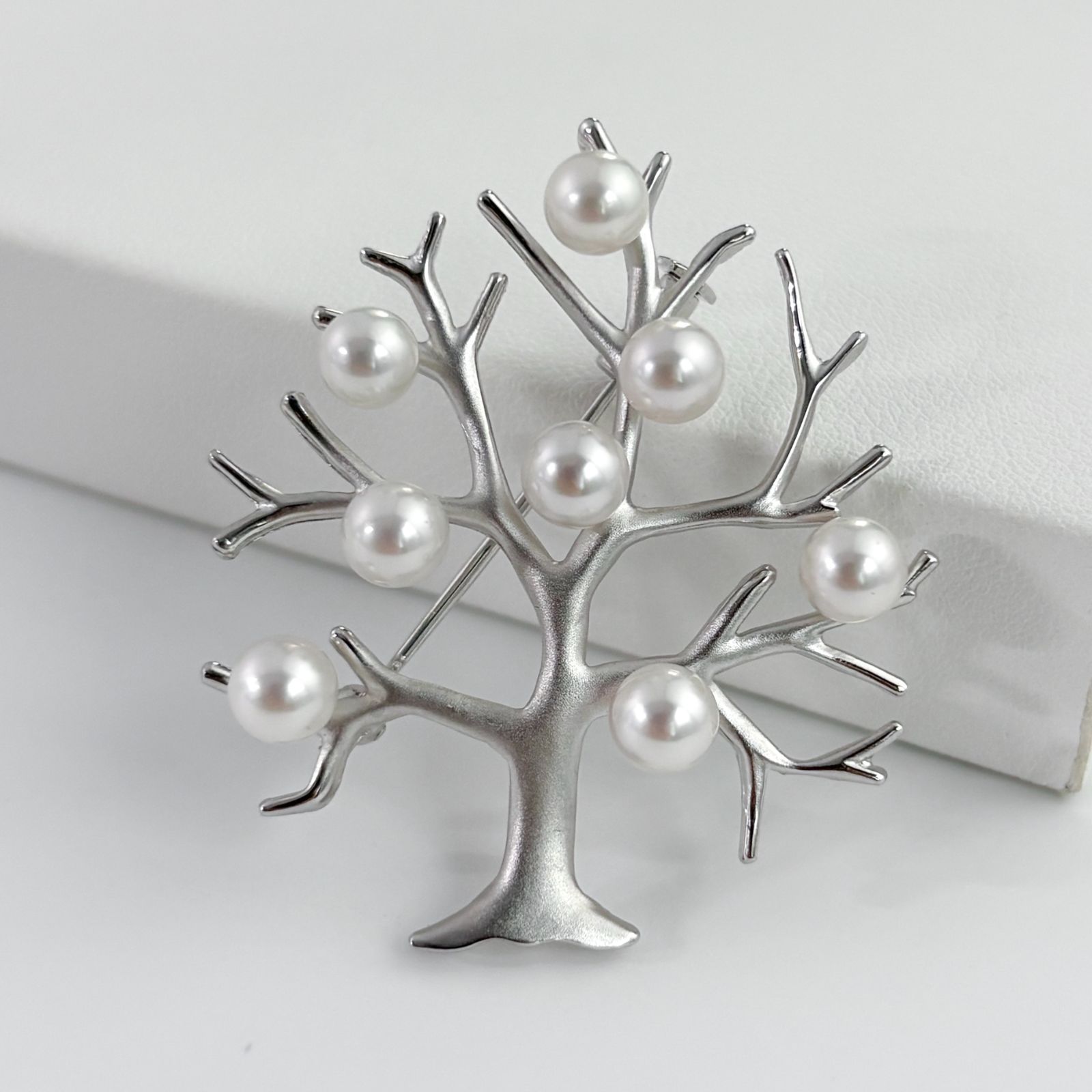 アコヤ本真珠 テリ抜群 5 mm ブローチ シルバー ツリー