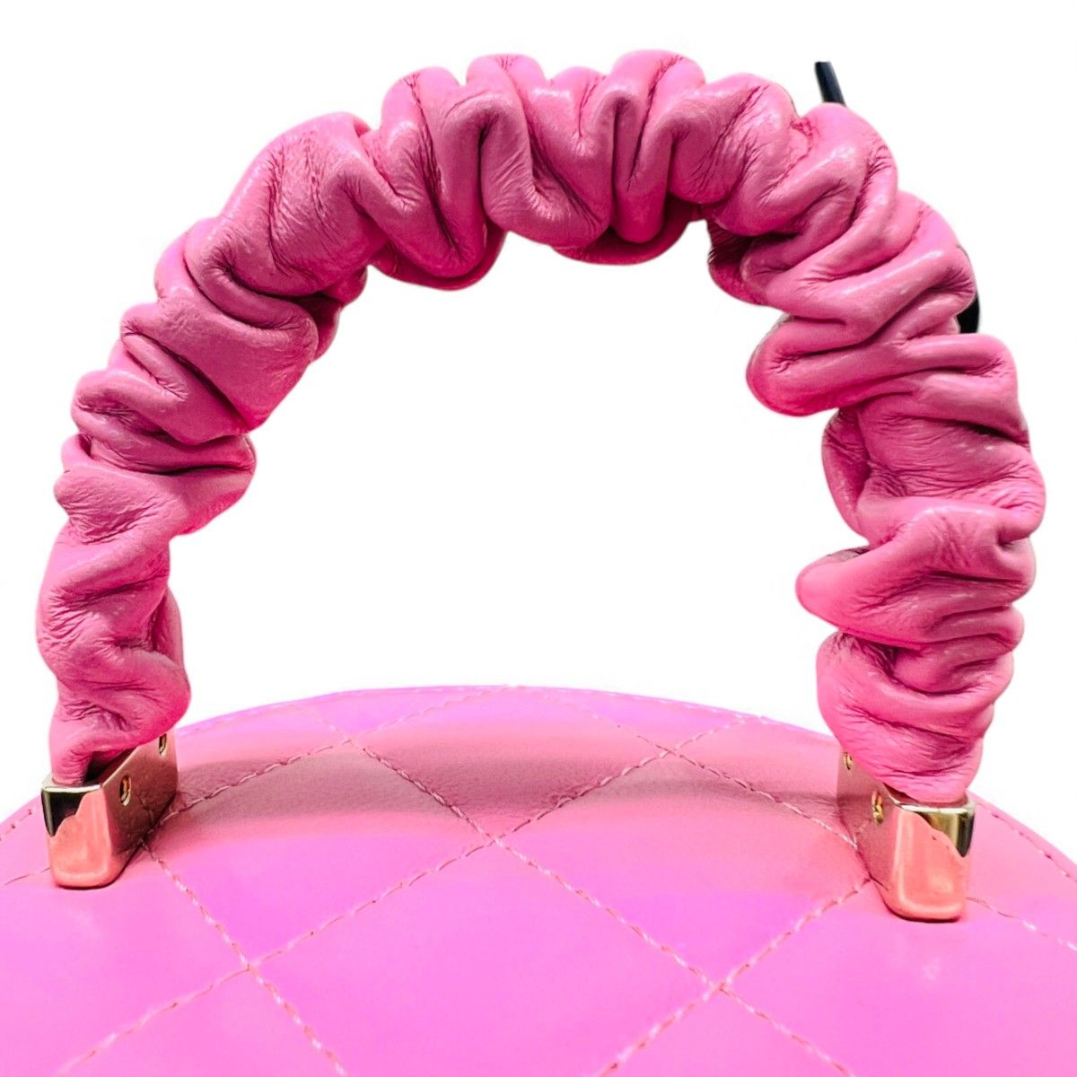 美品！即発送！CHANEL バニティ　マトラッセ　ラムスキン CHANEL 希少 美品 シャネル マトラッセ バニティバッグ ミニ