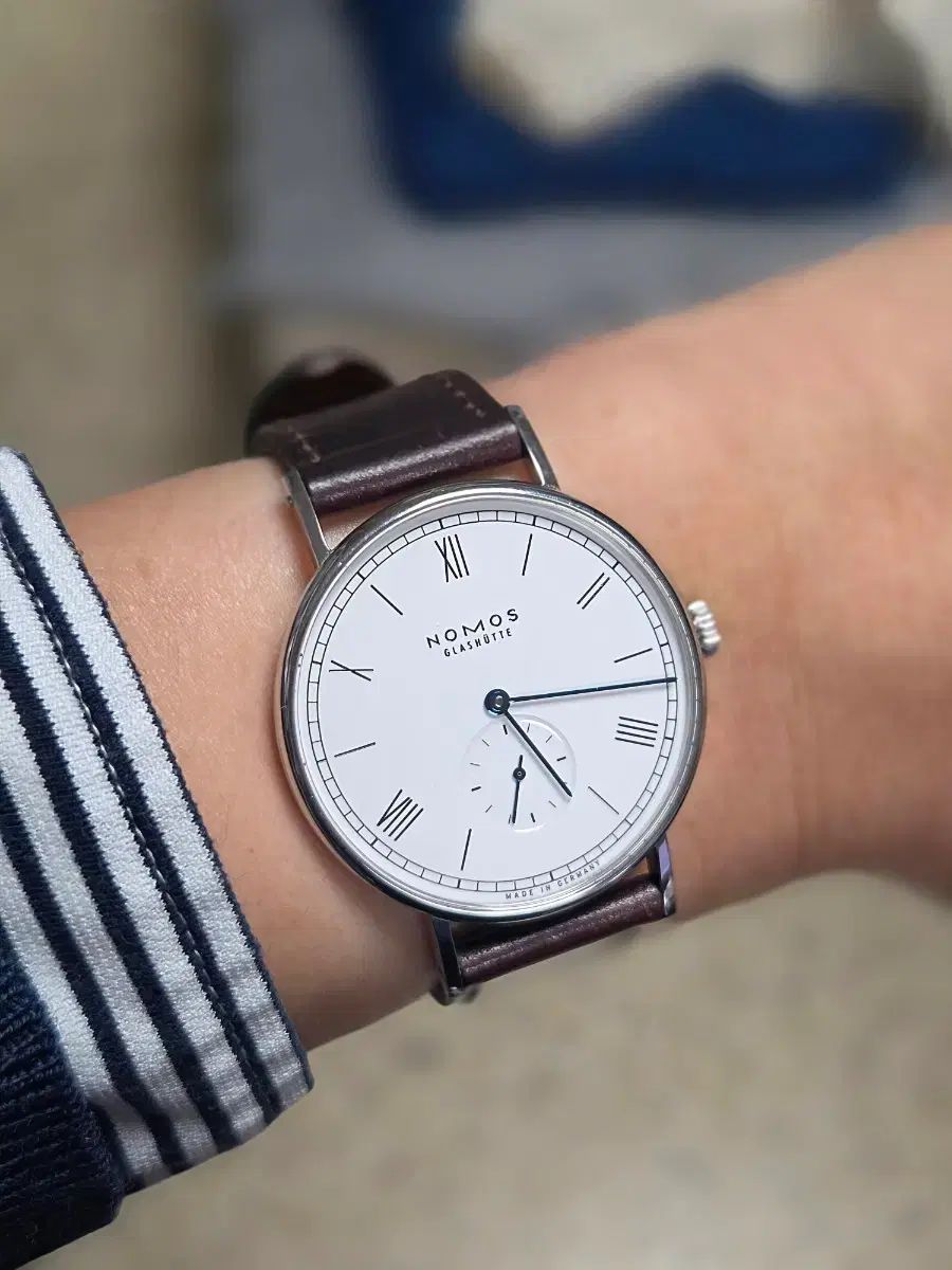 ノモス タンジェンテ エナメル 38