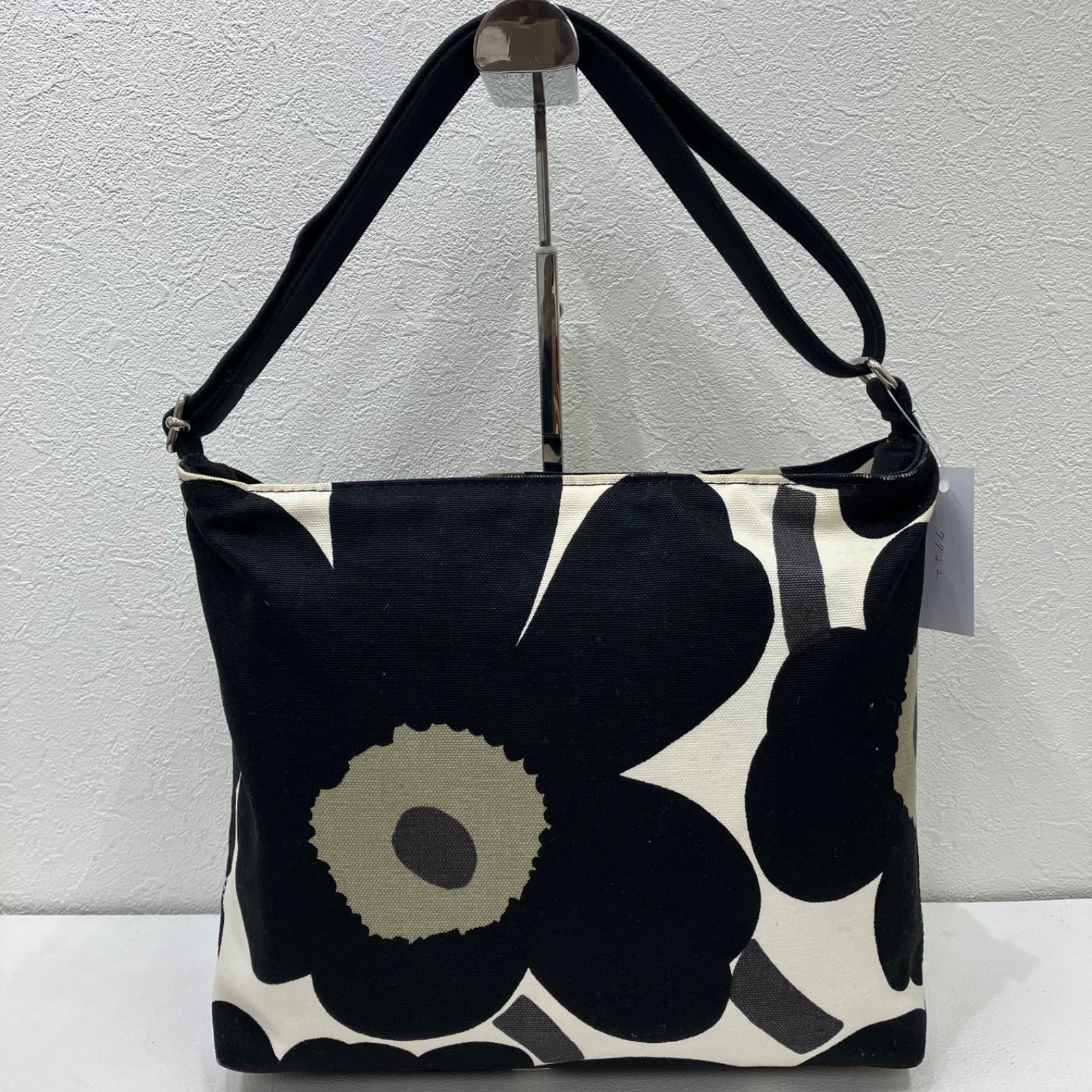 7722 marimekko マリメッコ ショルダーバッグ 斜めがけ ウニッコ 花柄 