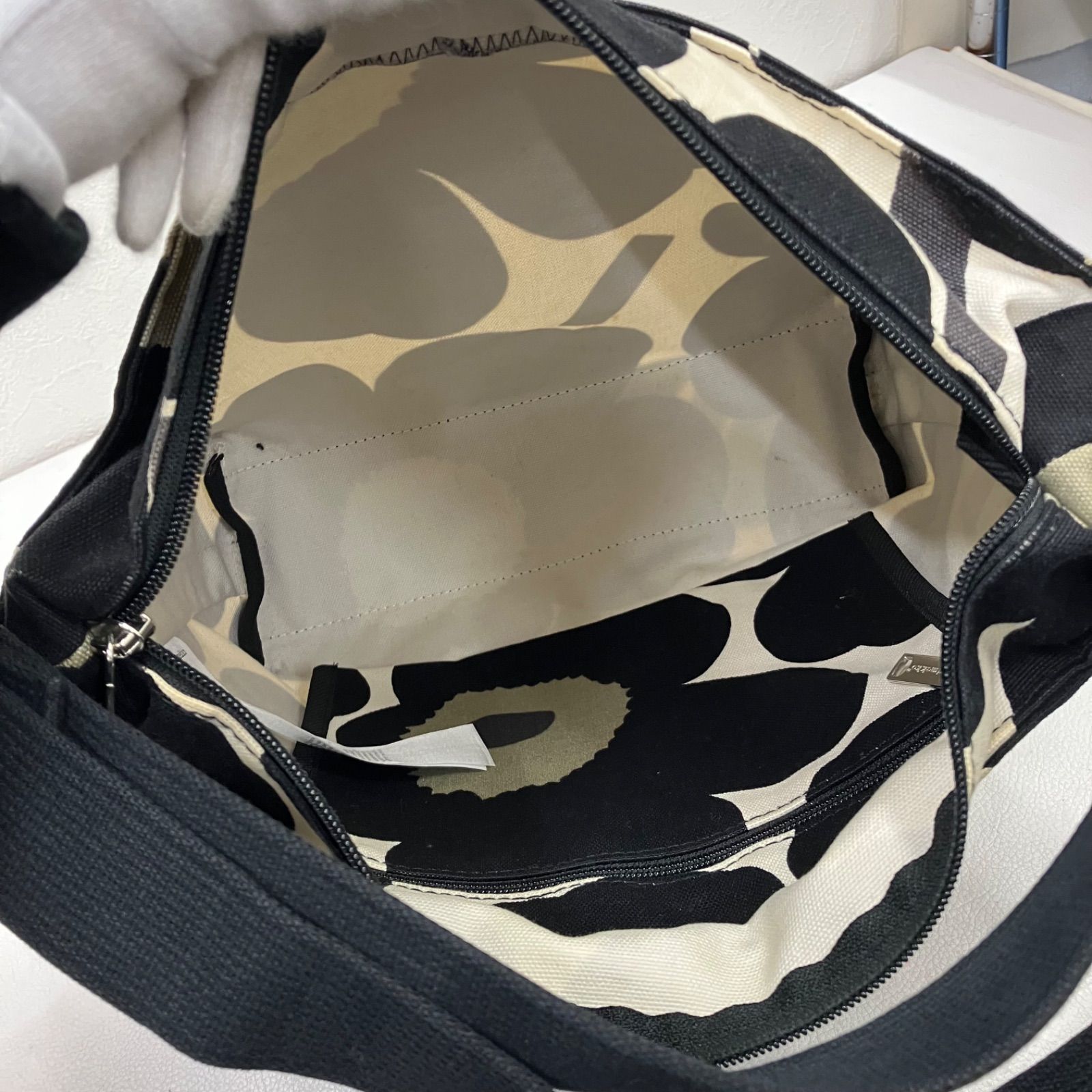 7722 marimekko マリメッコ ショルダーバッグ 斜めがけ ウニッコ 花柄 