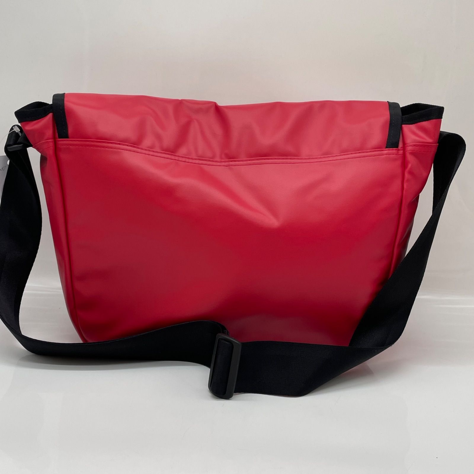 missionworkshop赤メッセンジャーバッグ たまには斜めがけのメッセンジャーバッグを使ってみる