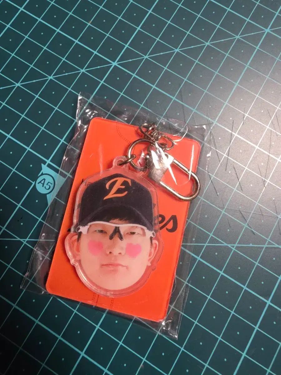 MEDIHEAL メディヒル ソヒョン(SEOHYUN) キーホルダー