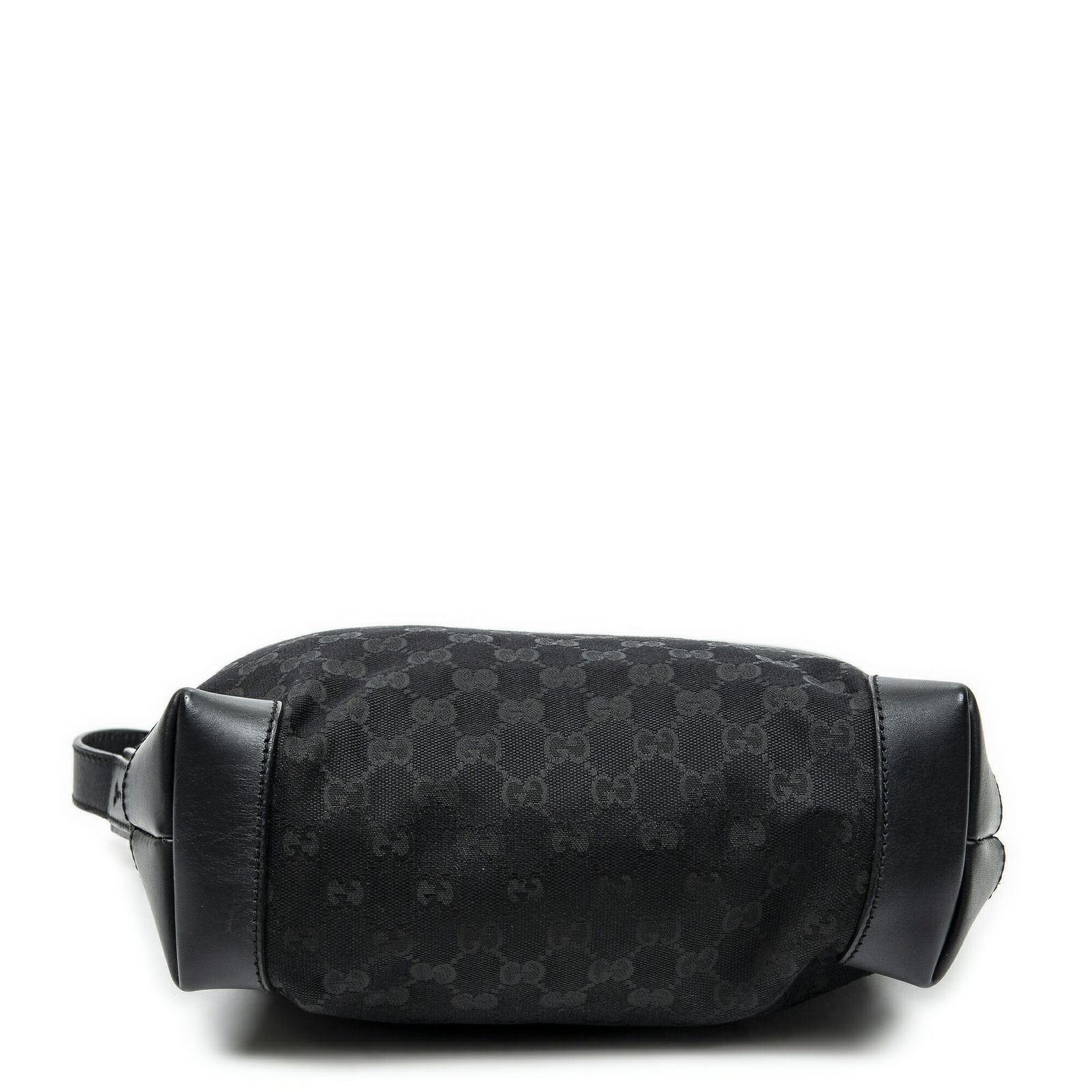 美品 GUCCI キャンバス メッセンジャー 黒 フラップ ロゴ型押し 中古] GUCCI グッチスクエアジップメッセンジャー黒GGキャンバスA