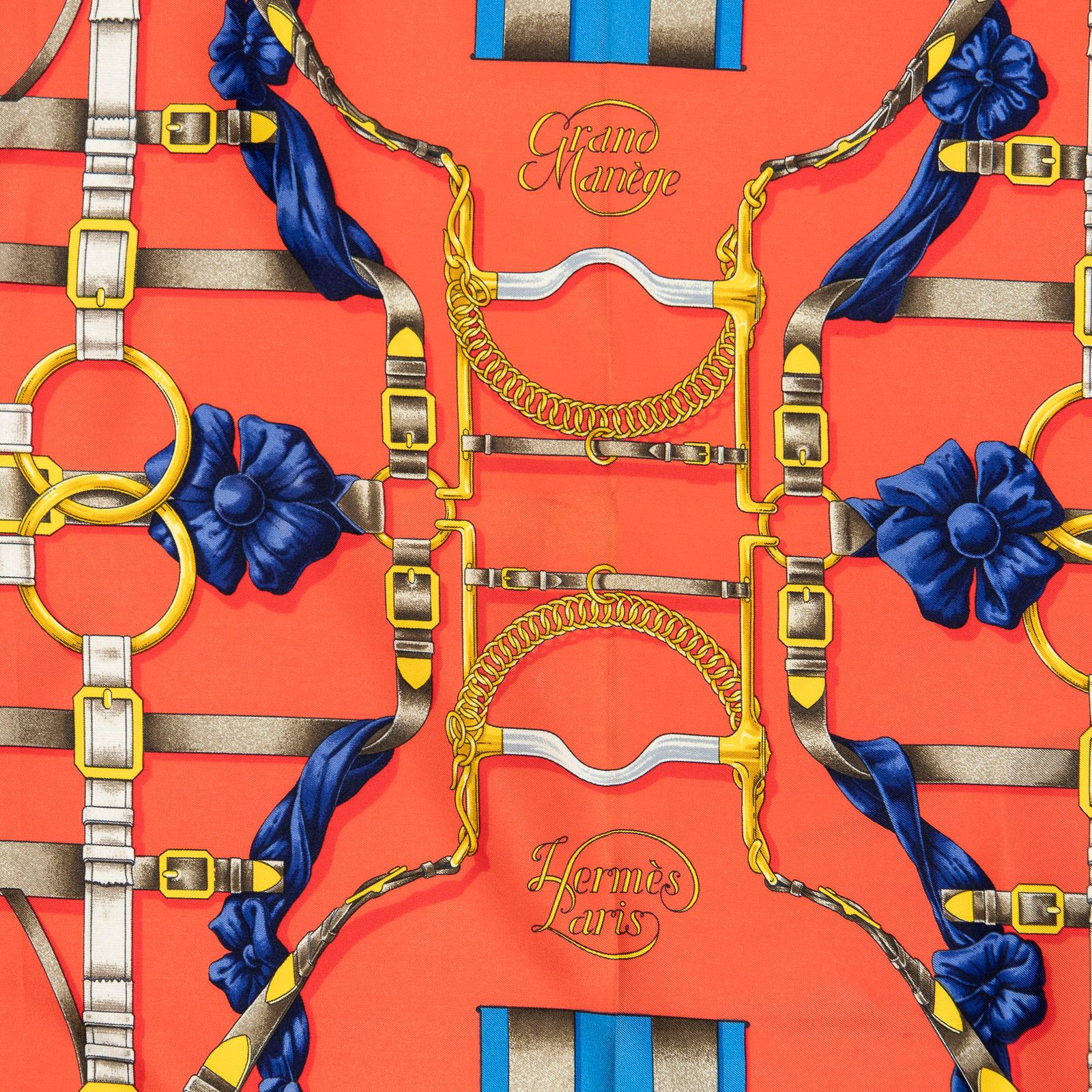 エルメススカーフ赤 青