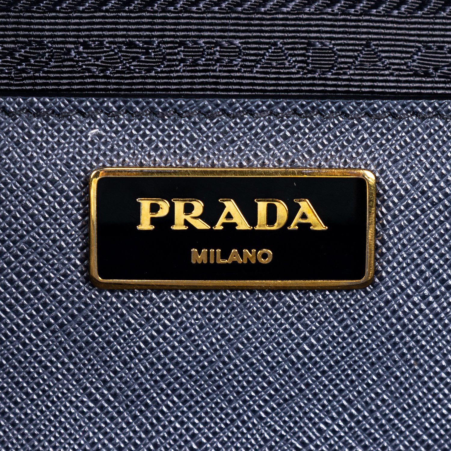 プラダサフィアーノ ラックス