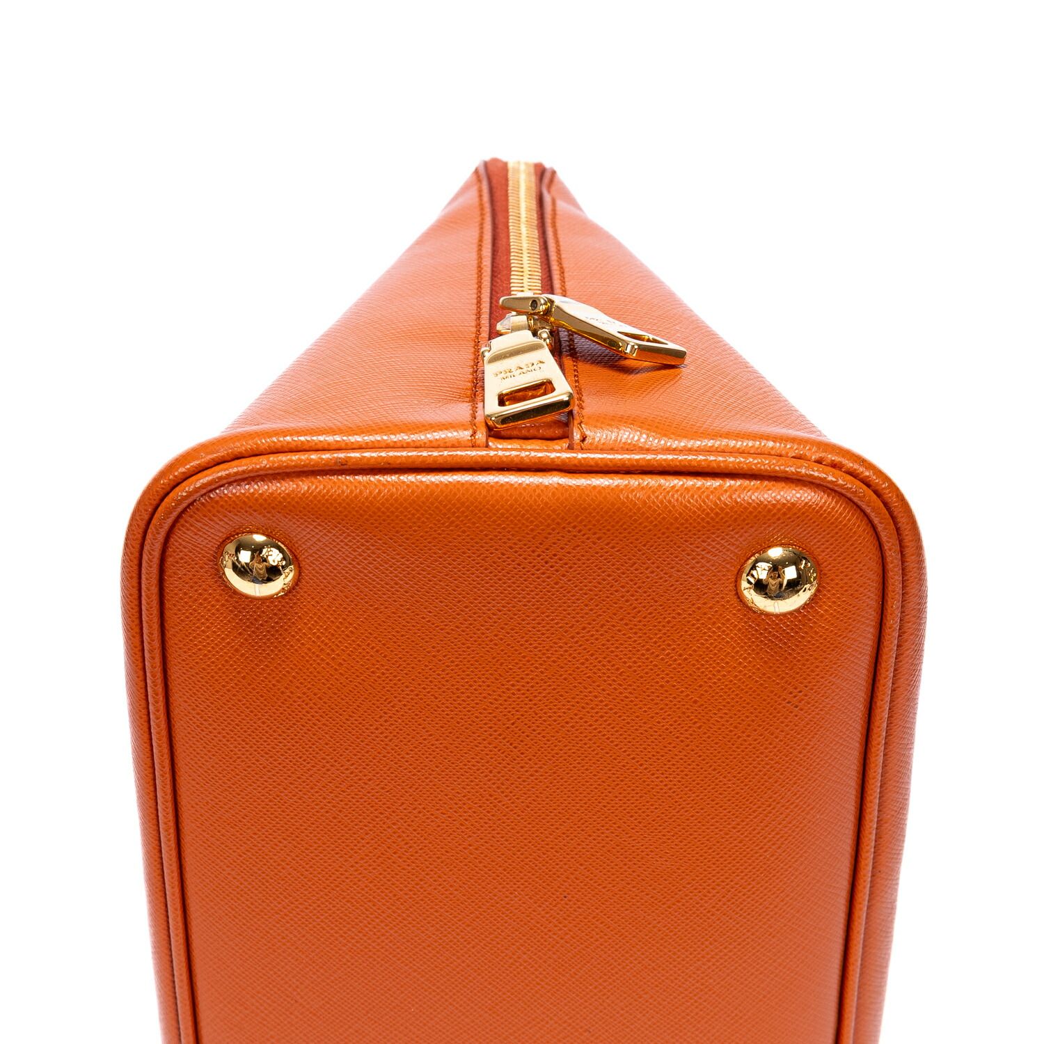 PRADA プラダガレリアオレンジサフィアーノレザーA