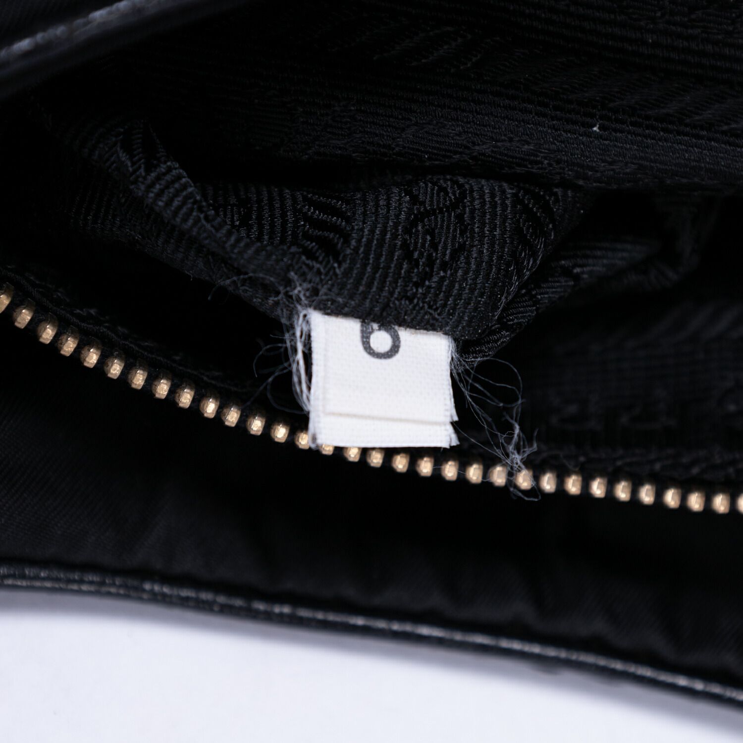 プラダテッスート黒ナイロンA