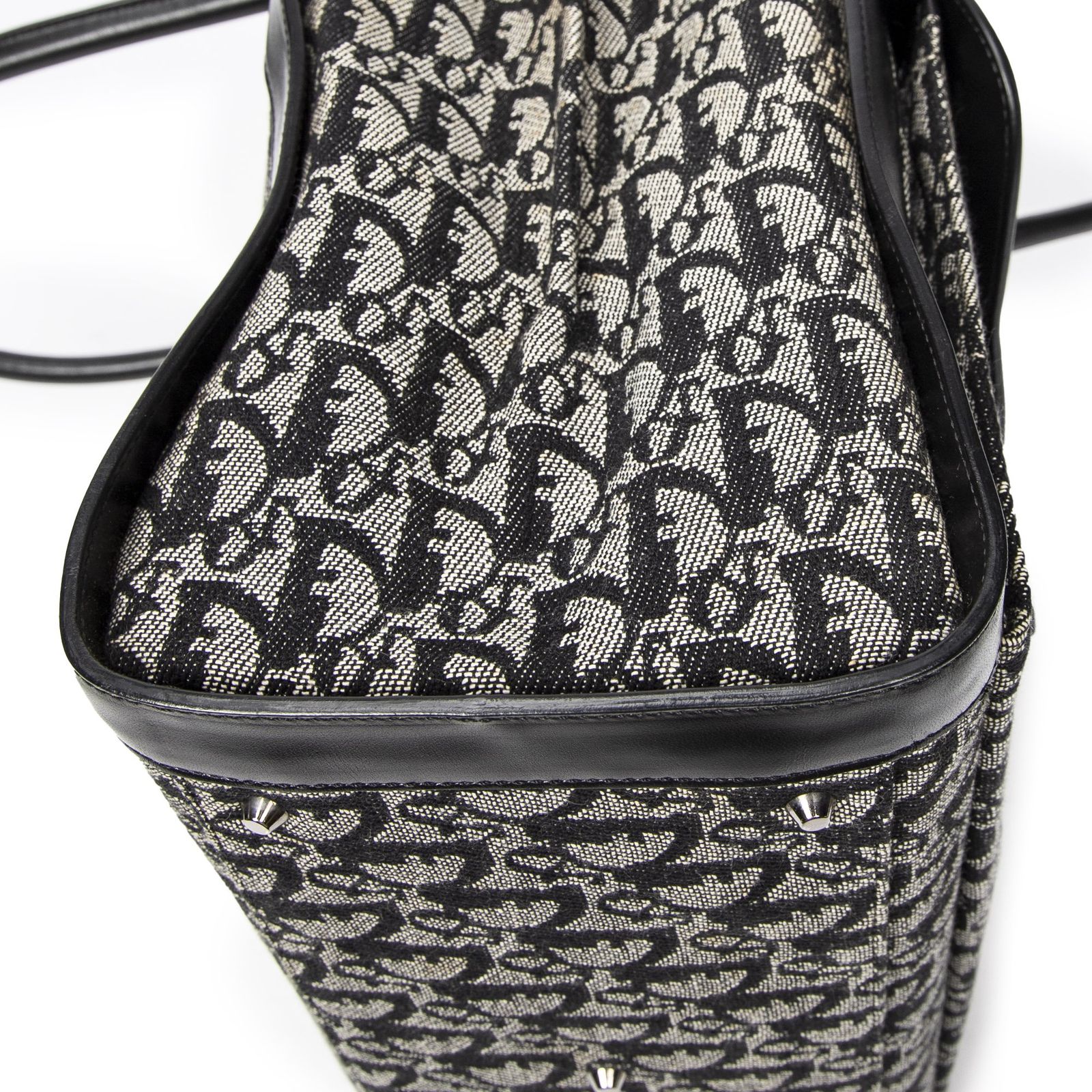 ディオールフロントポケットトールトートネイビー