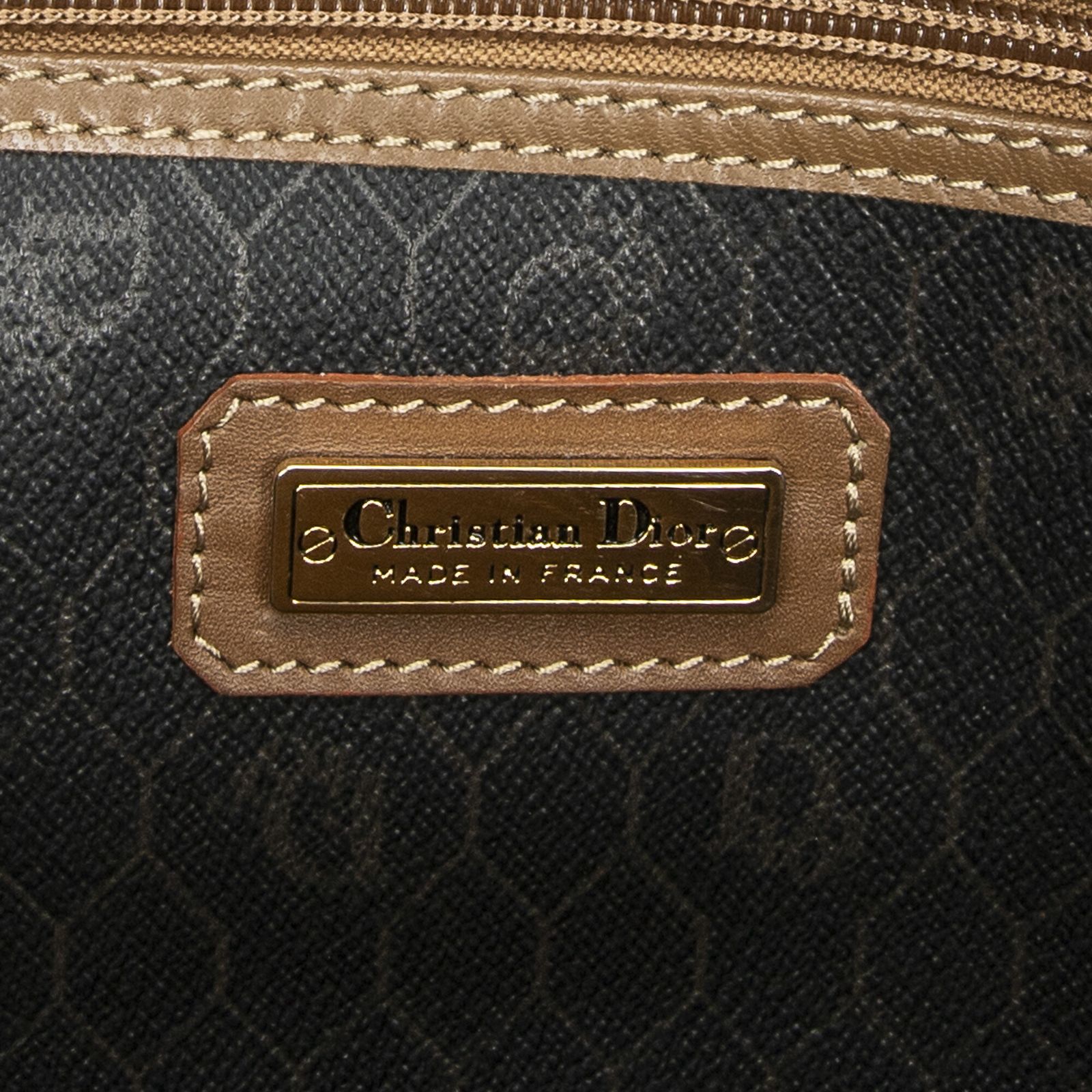 ラージ トラベル