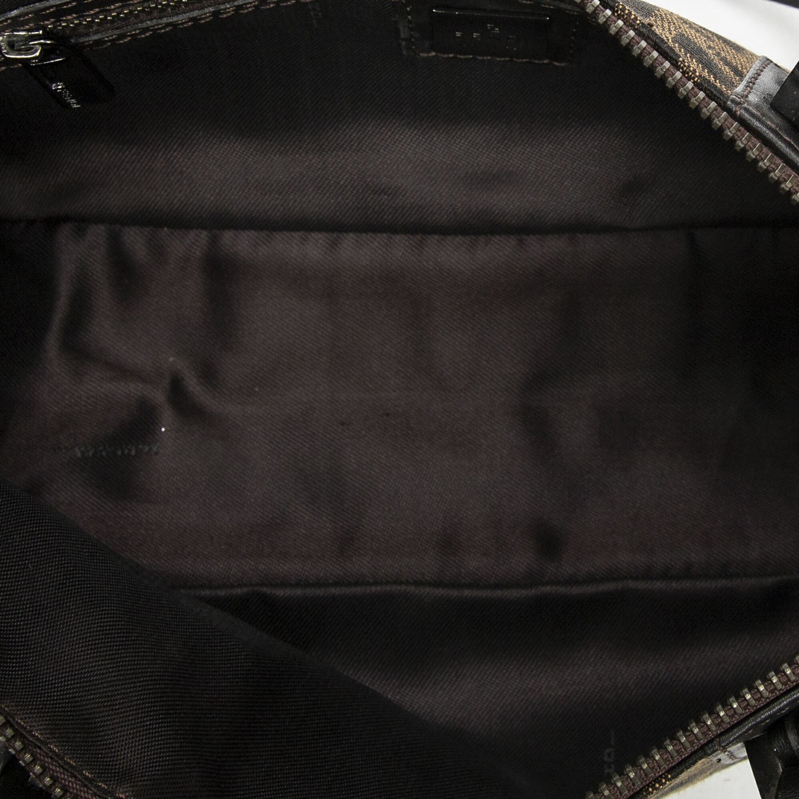 フェンディ横型トート茶色ズッカキャンバスA