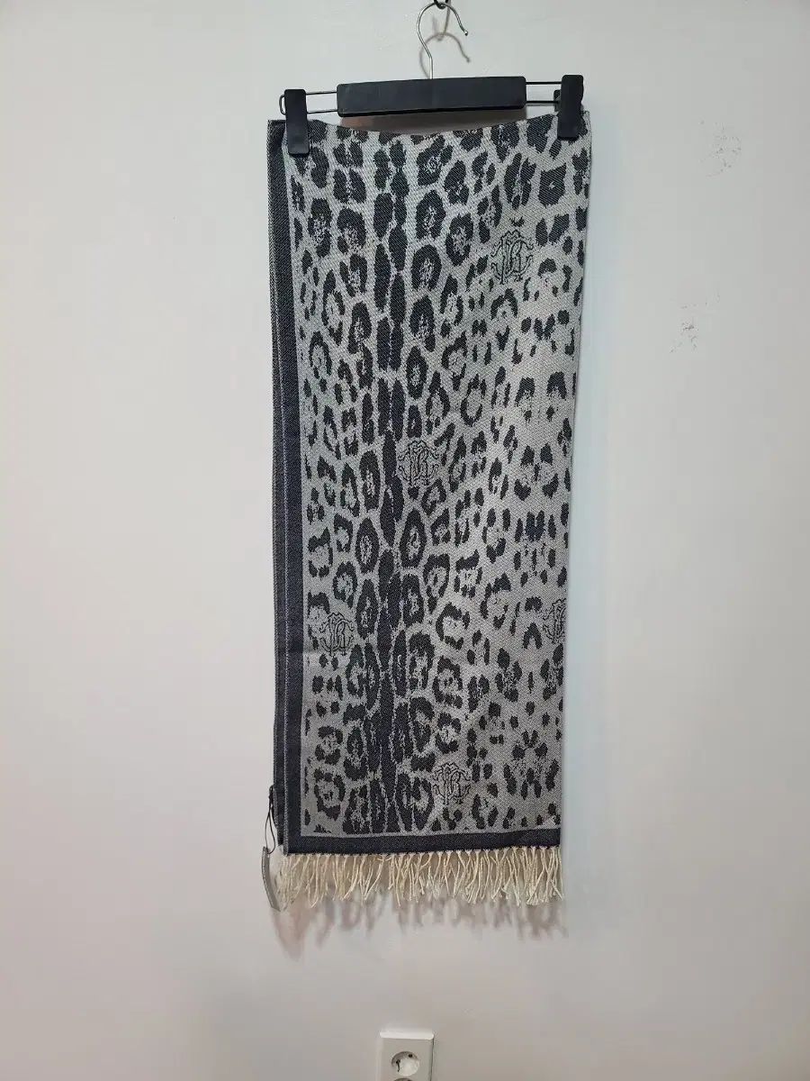 ロベルトカヴァリ ヒョウ柄 ウール マフラー