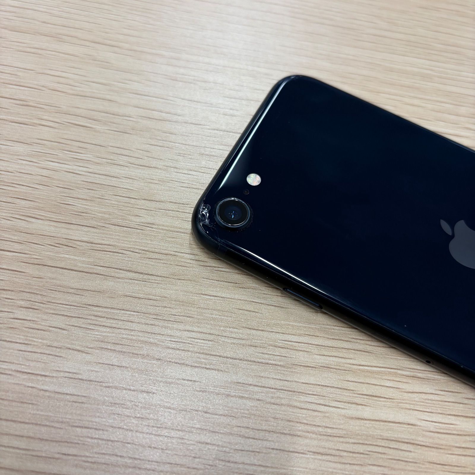 iPhone SE 第3世代 128GB SIMロックなし - メルカリ