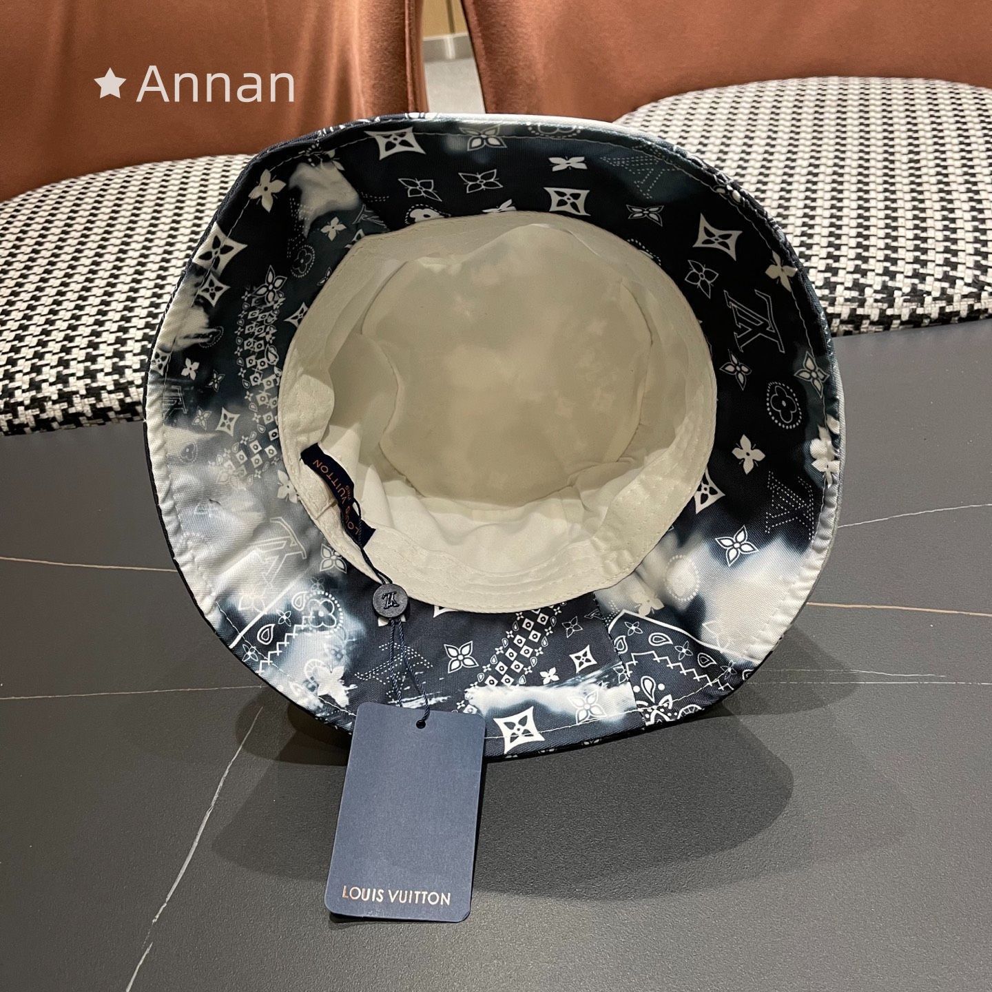 大幅値下げ LOUIS VUITTON (ルイヴィトン) 帽子 メンズ バケットハット