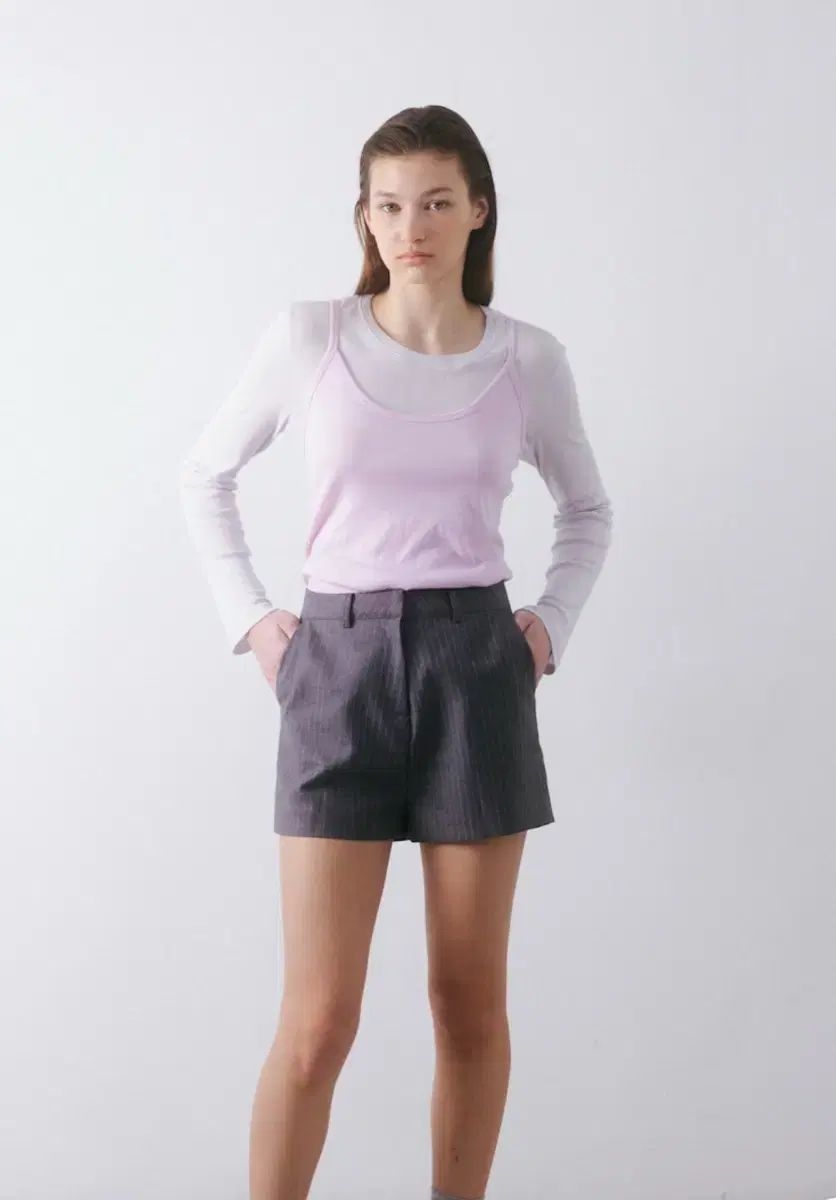 TANNAT ピンストライプ ショーツ