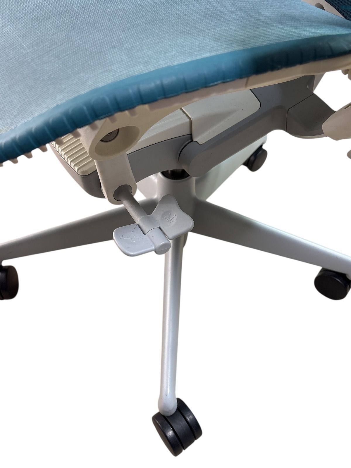 ハーマンミラー ミラ2チェア