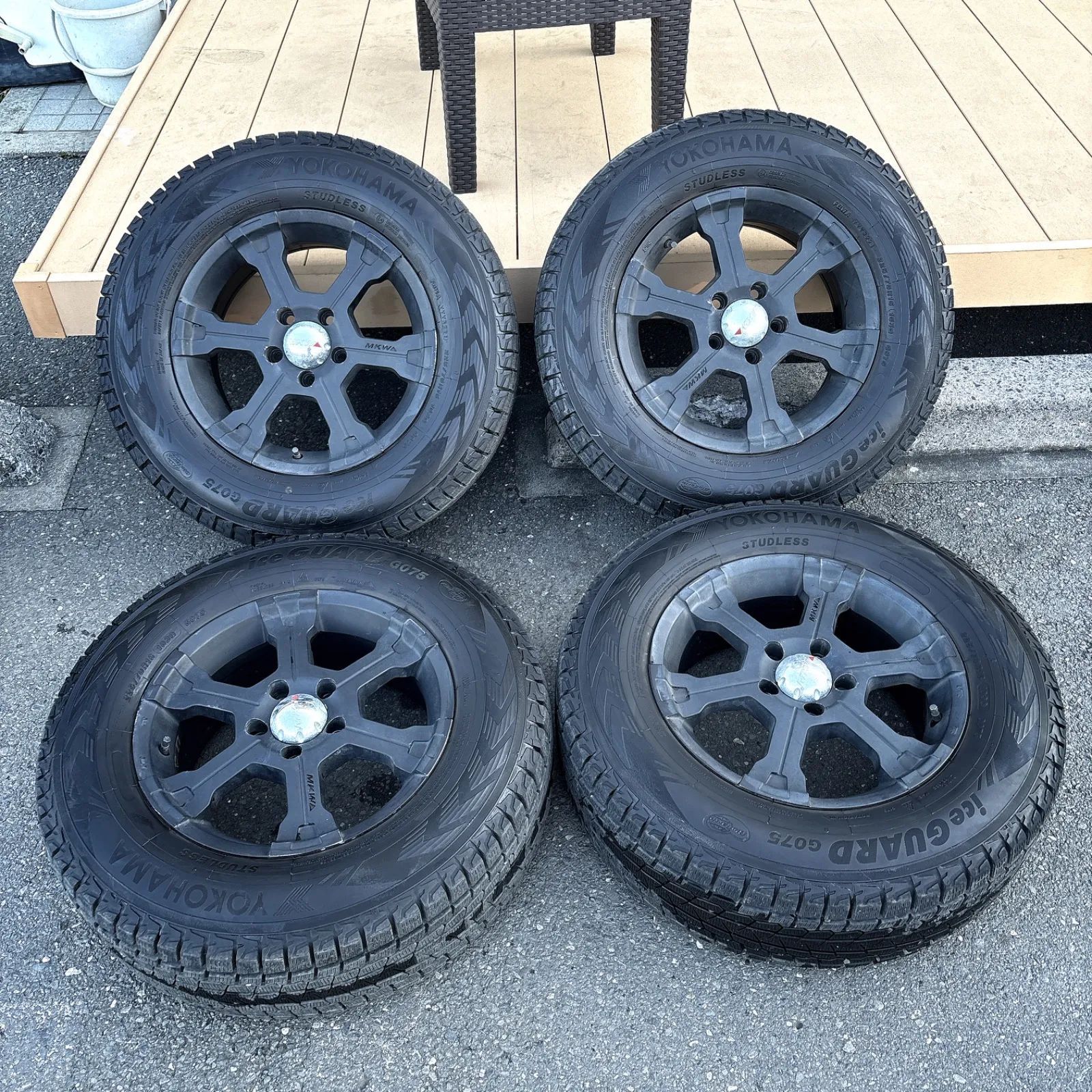 バリ溝 MKW MK 36 225 70 R 16 アイスガード G 075 ホイールタイヤセット