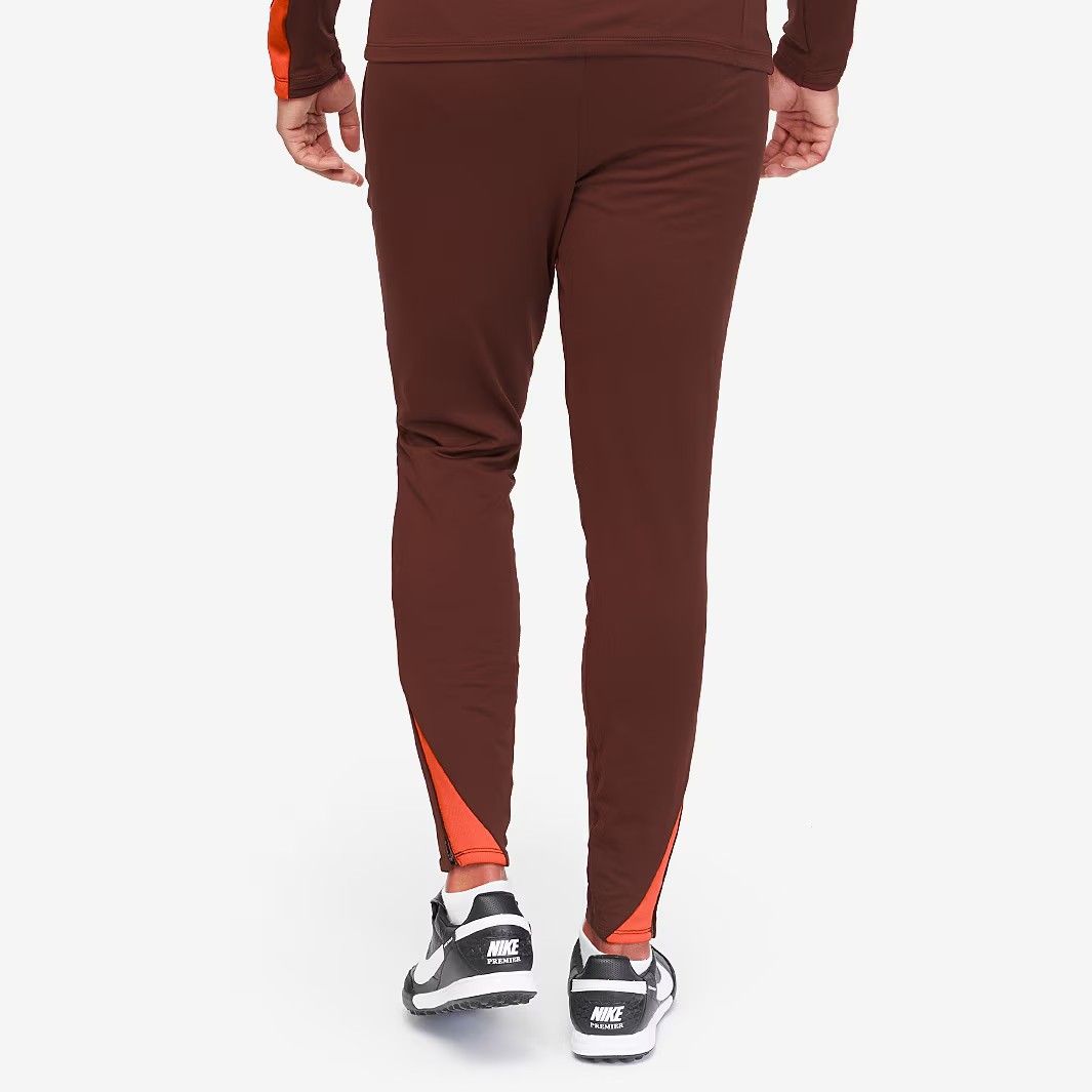 Nike サッカー ポーランド代表 2025 ストライク KPZ パンツ 赤 スリムフィット