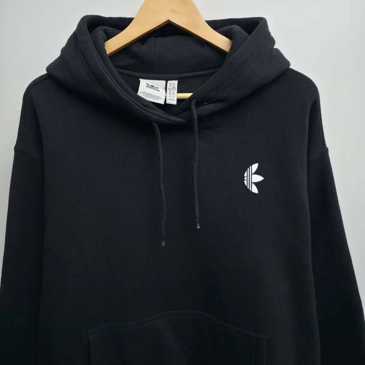 XL アディダス ブラック フーディー - メルカリ