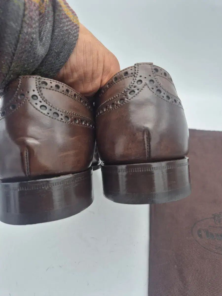 チャーチ ブラウン