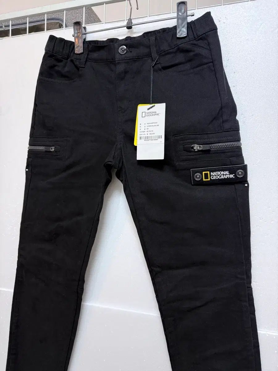ナショナルジオグラフィック カーボン ブラック ズボン 67