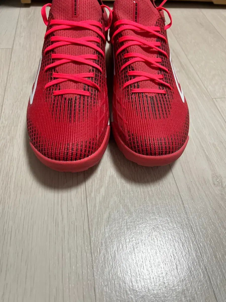 アンブロ ゼットウィンド