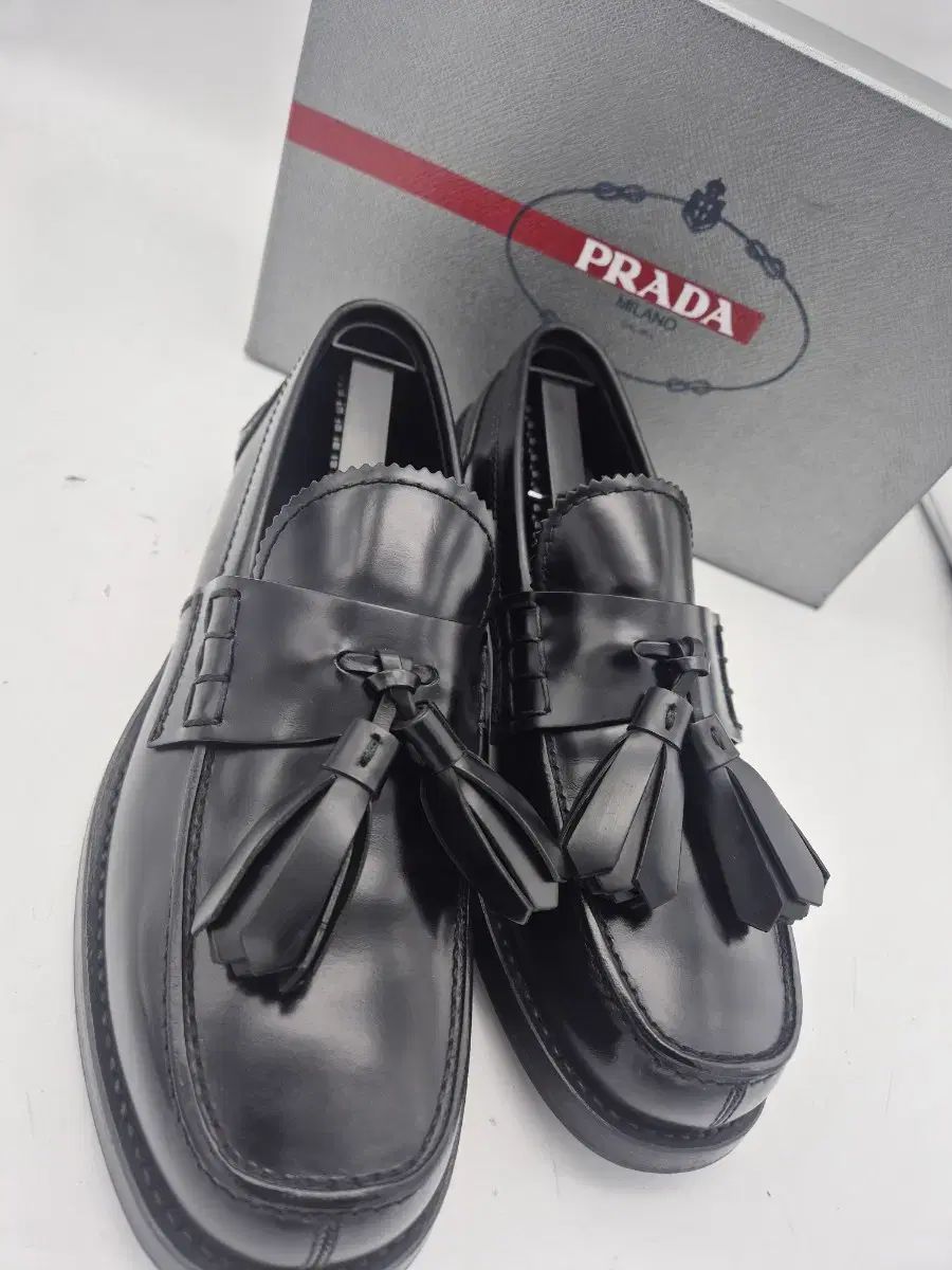 PRADA プラダ タッセル ローファー ブラック 25.5 サイズ