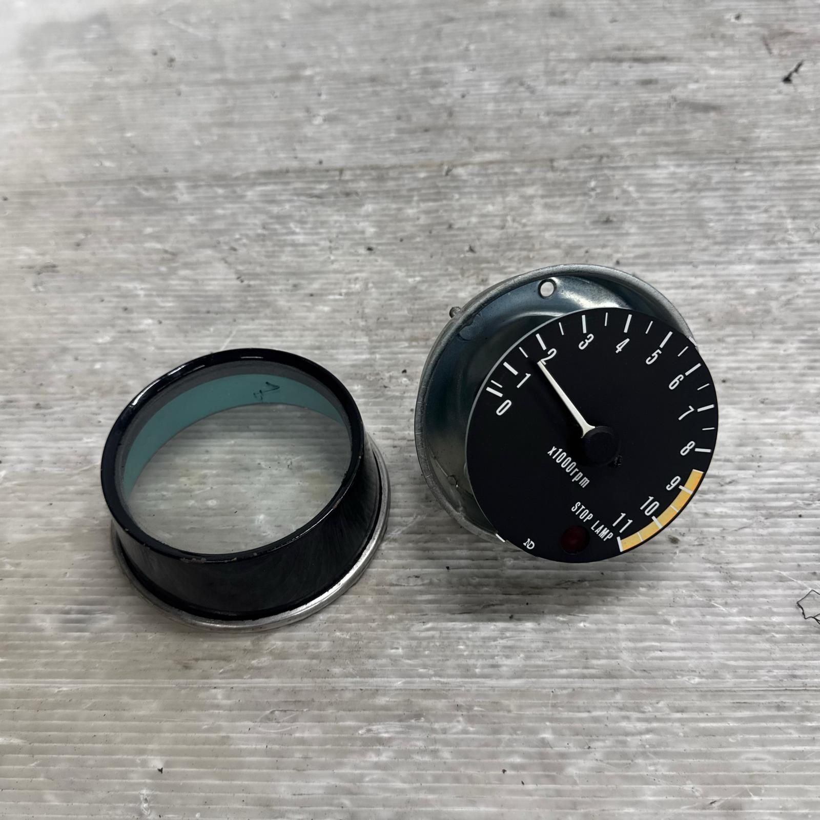 Z 1000 1 R タコメーター 部品取り カワサキ