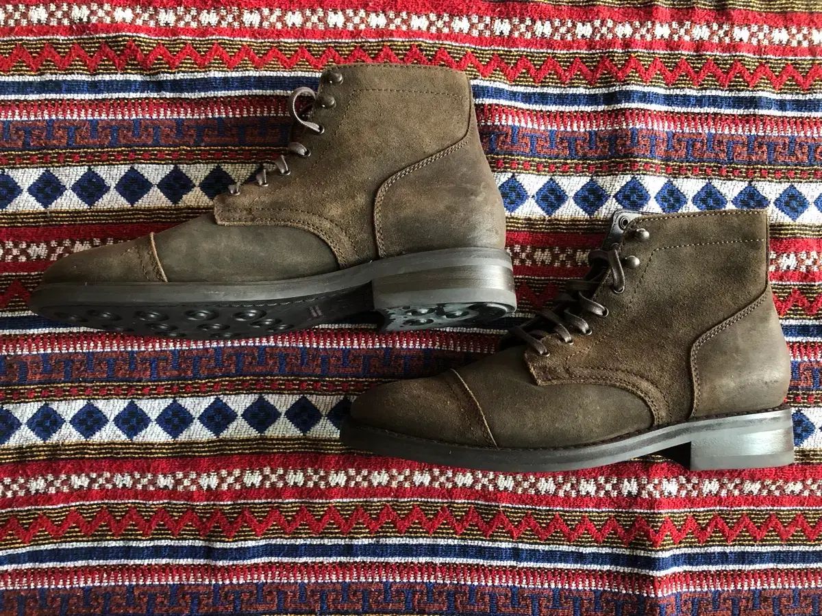  Thursday ブラウン スウェード ブーツ 275 その他 ブーツ 革靴