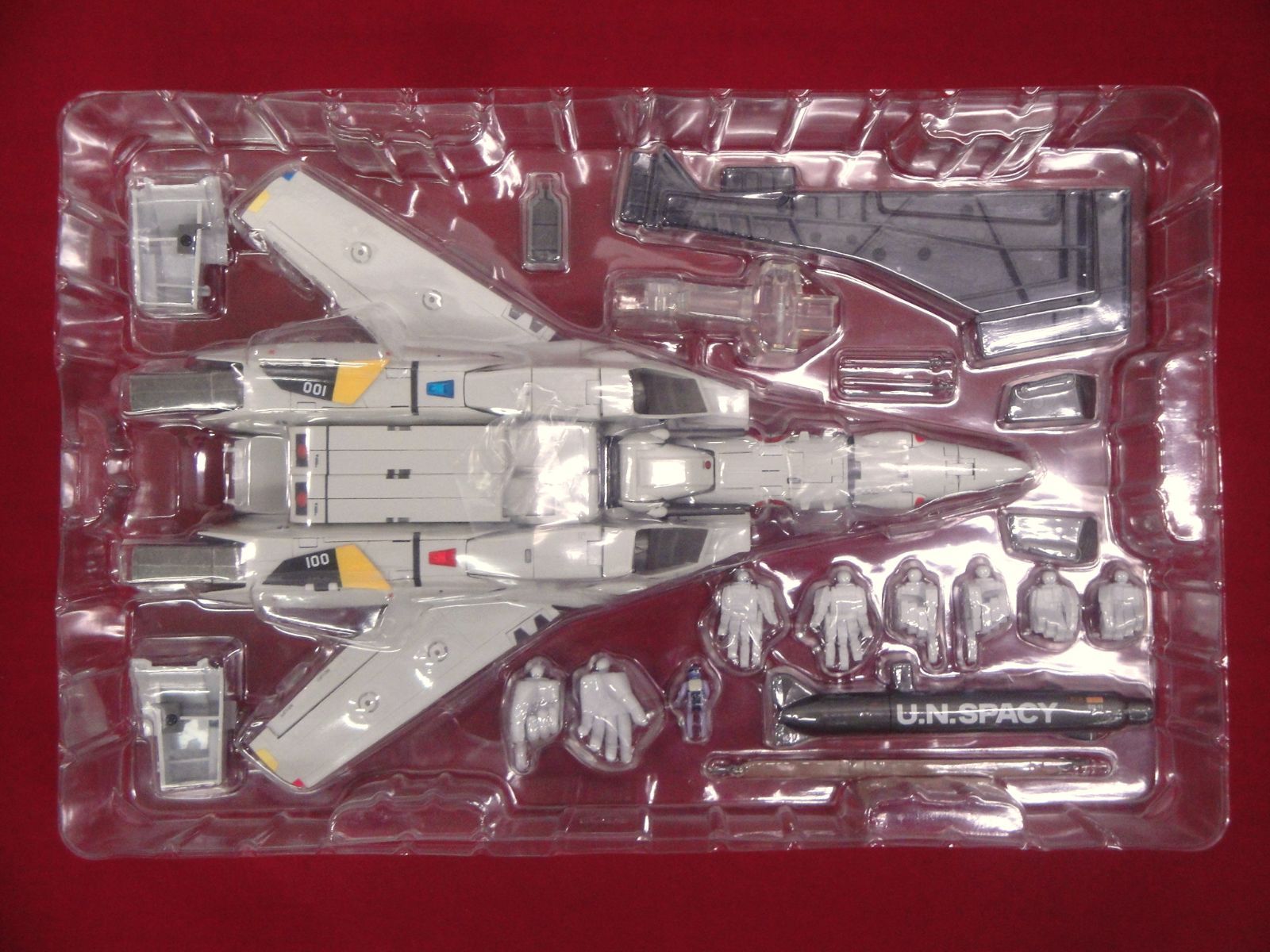 DX超合金 初回限定版 VF-1S バルキリー ロイ・フォッカースペシャル