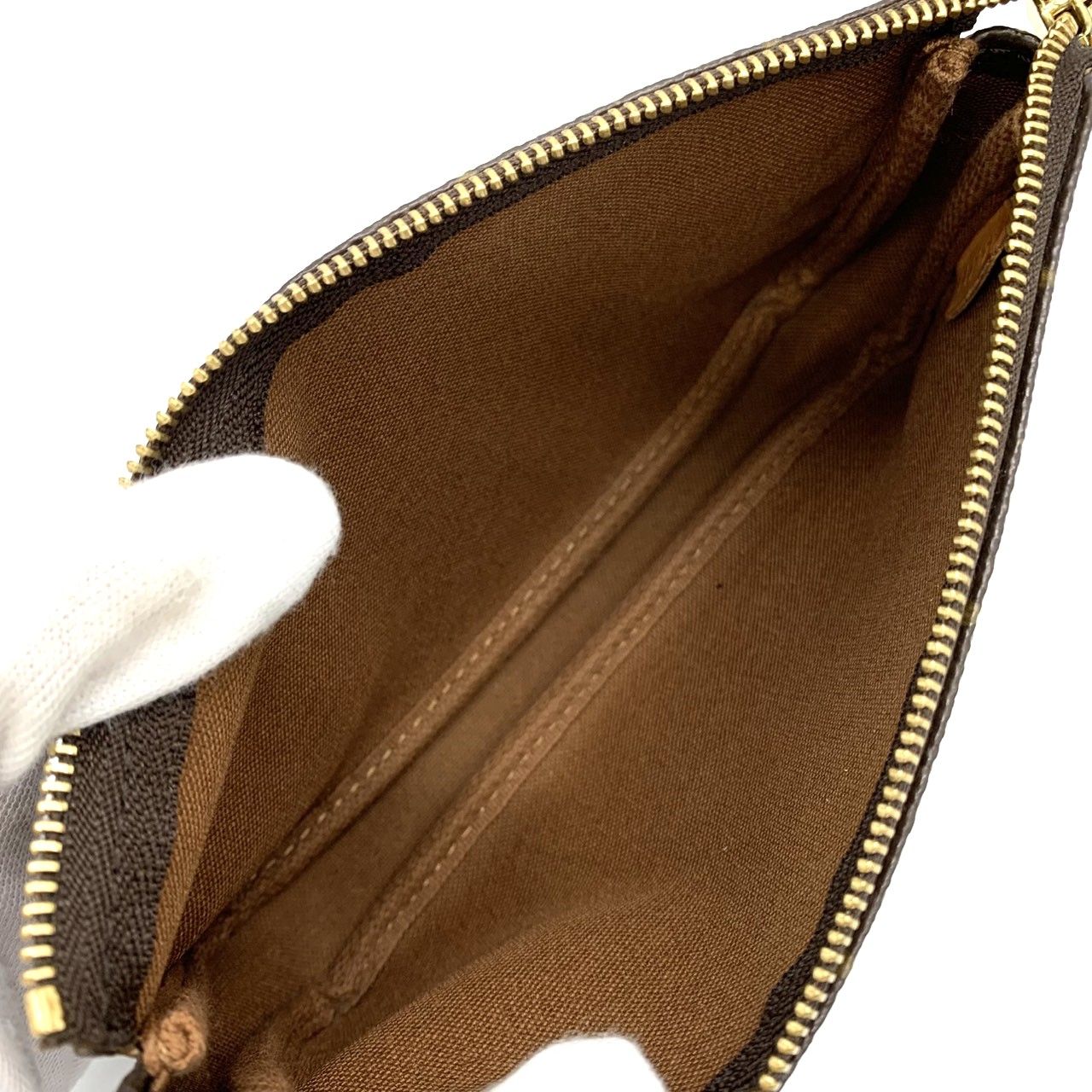 モノグラムキャンバス