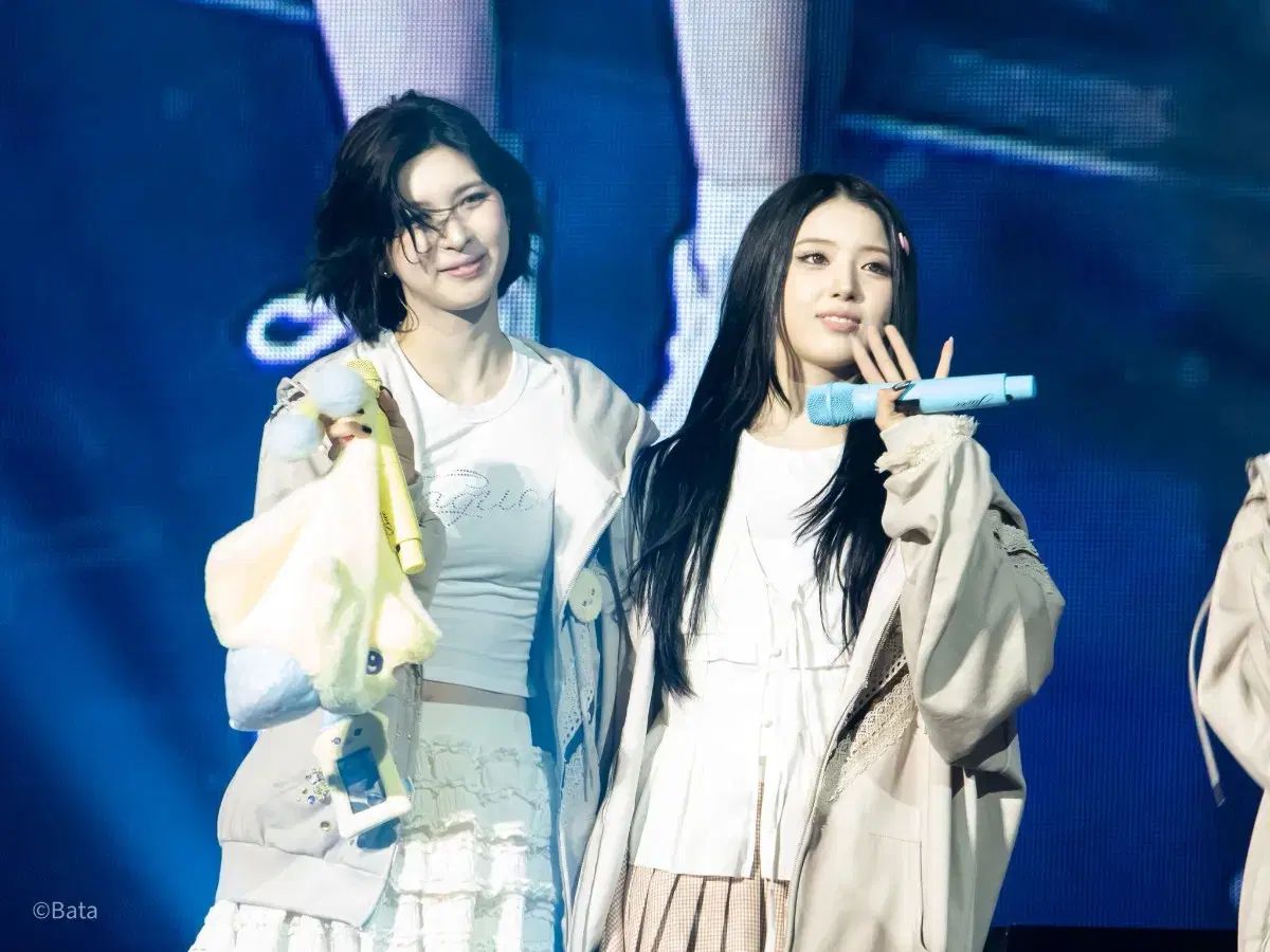 NMIXX エンミックス エンミ フード ジップアップ